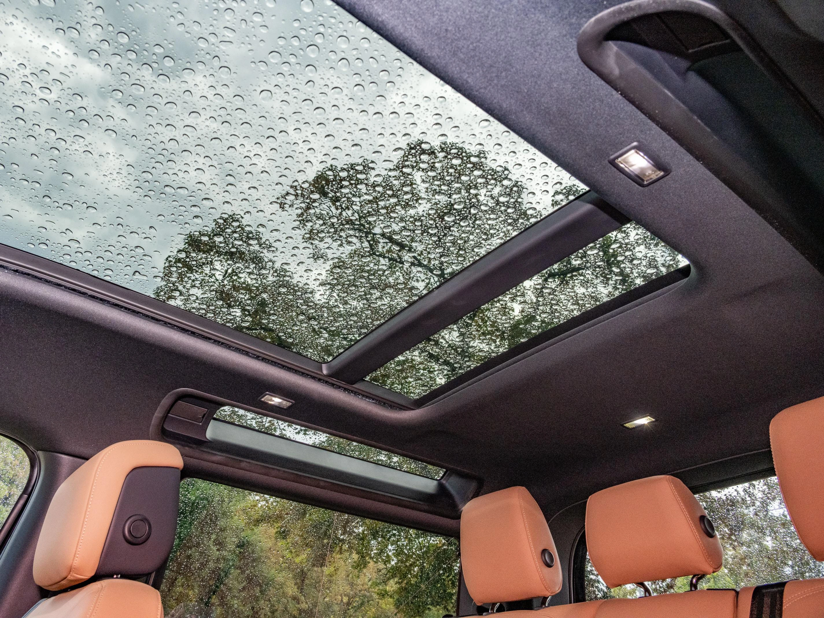 Land Rover-Defender-image-16