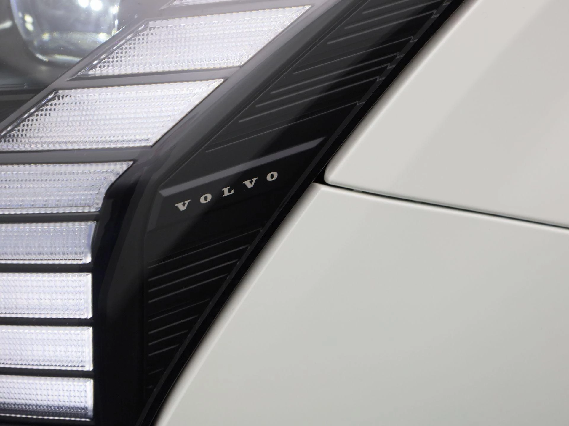 Volvo EX30 Single Motor Extended Range Plus
