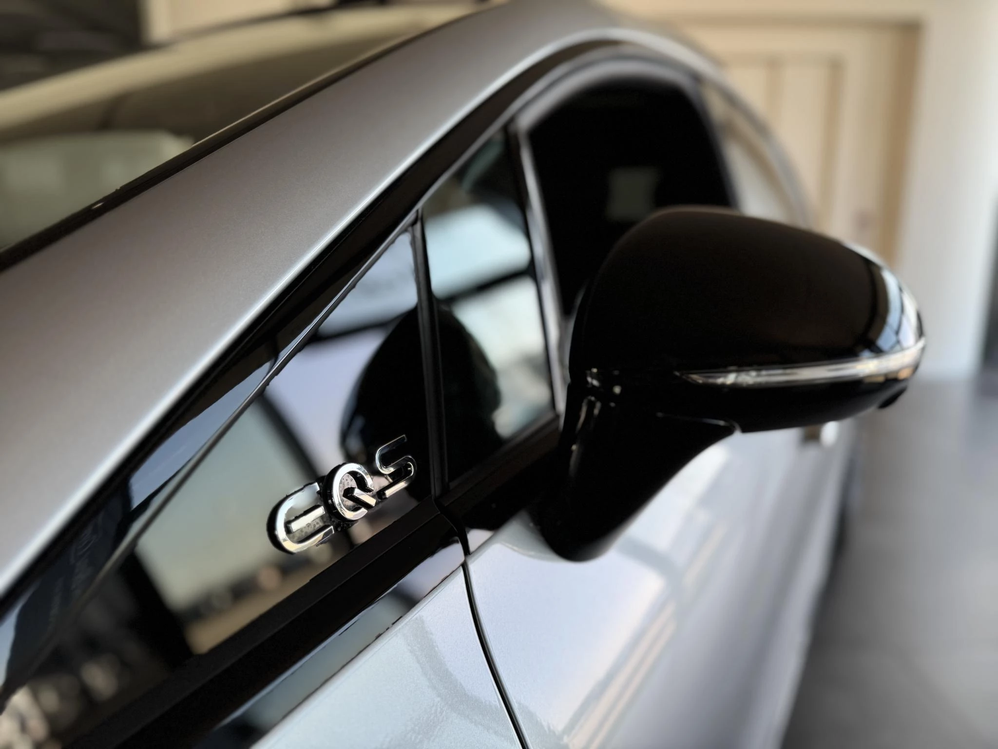 Mercedes-Benz-EQS-image-13