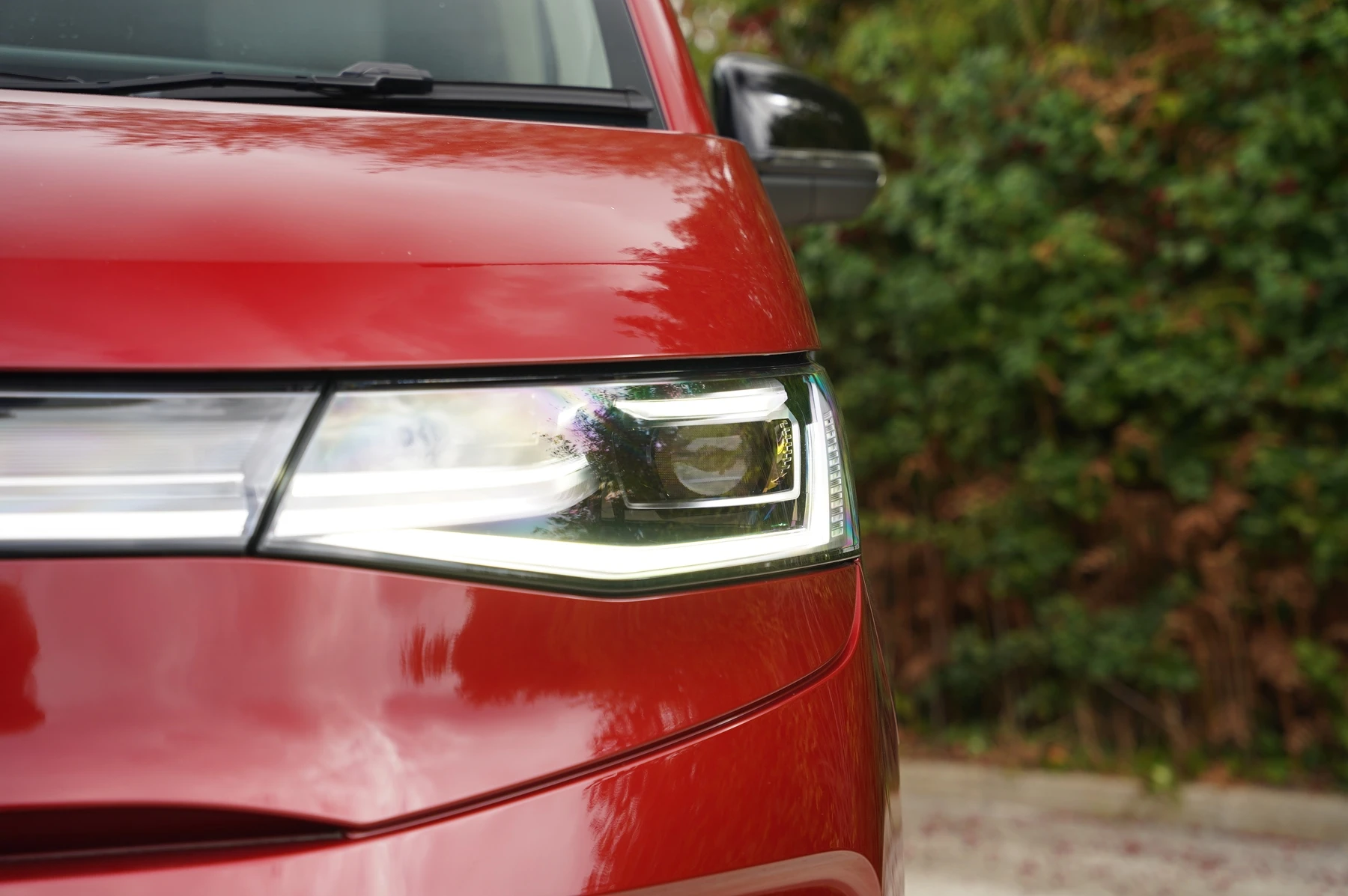 Volkswagen-Multivan-image-38