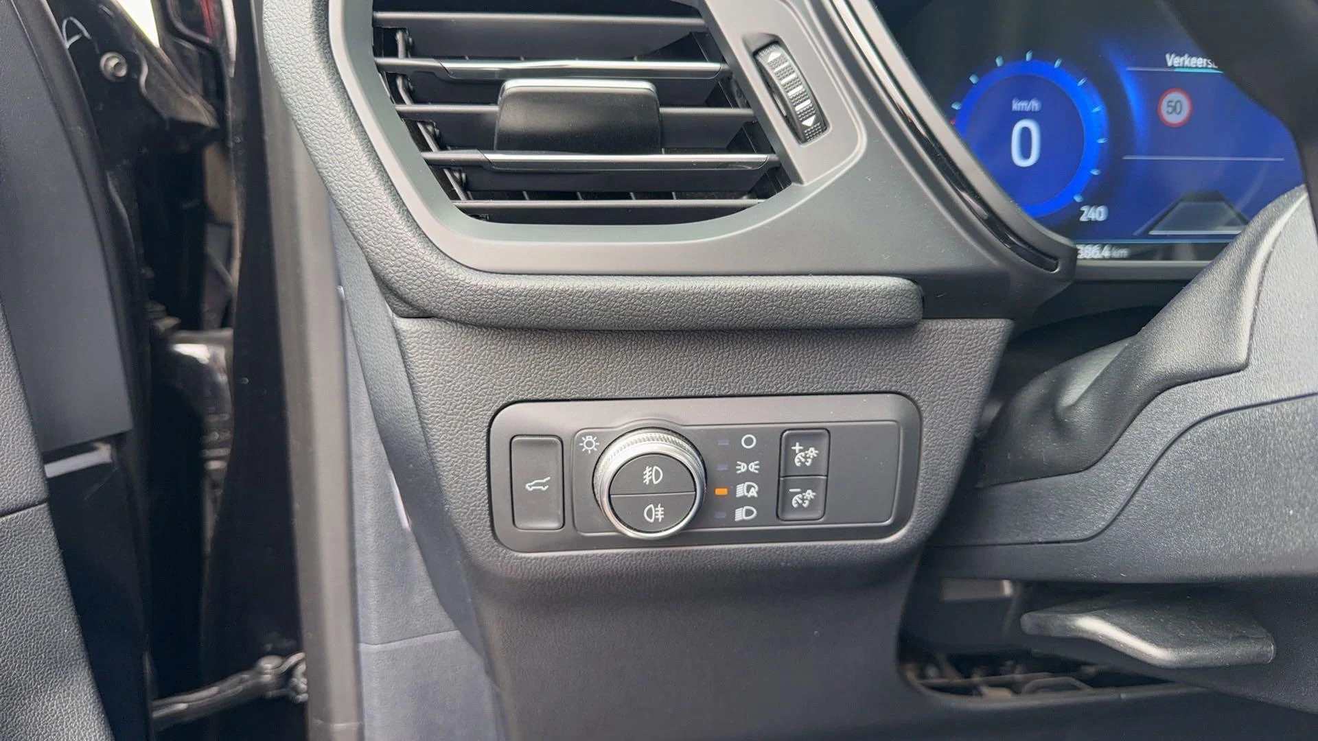 Ford-Kuga-image-15
