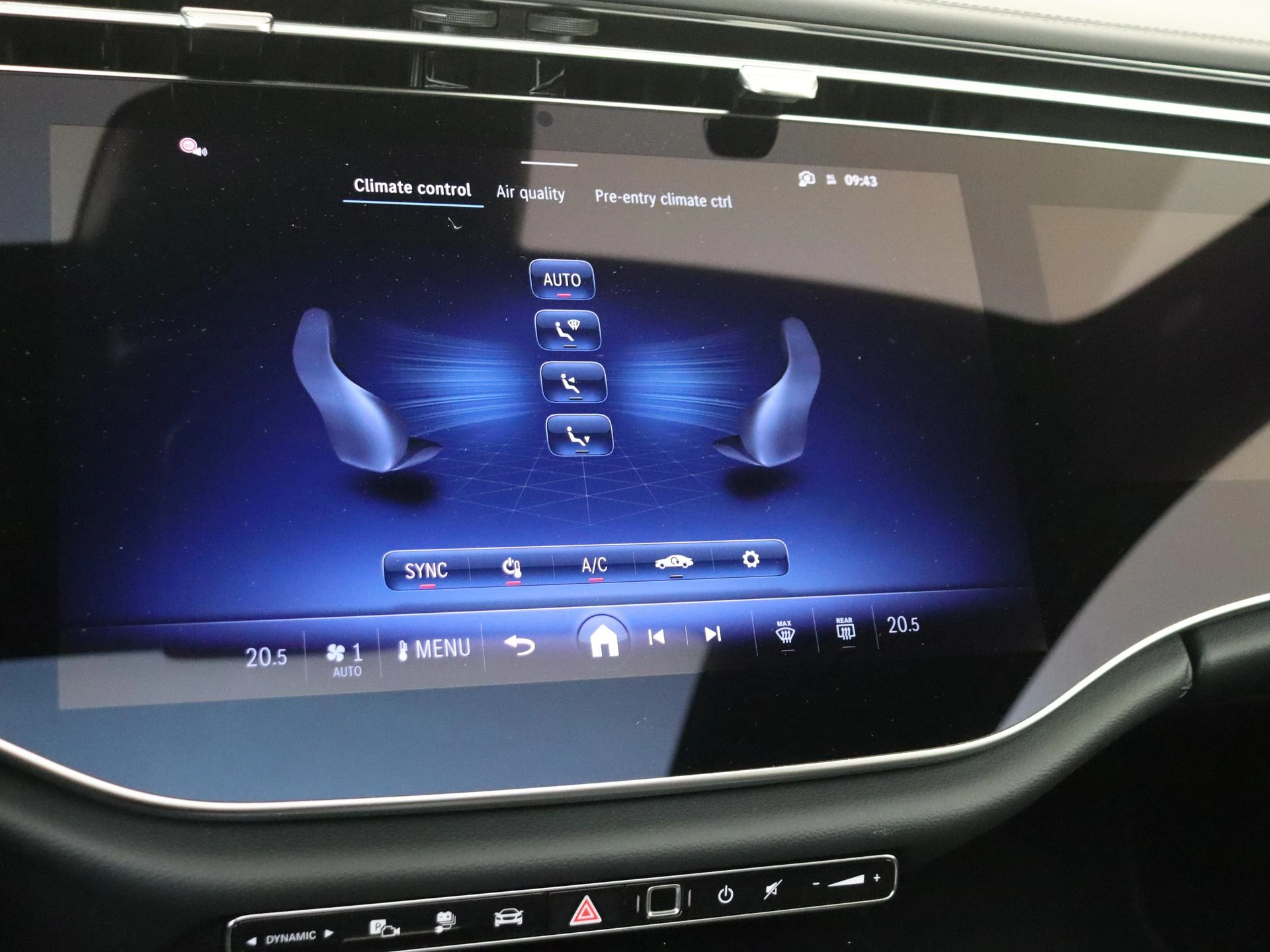 Mercedes-Benz-E-Klasse-image-20