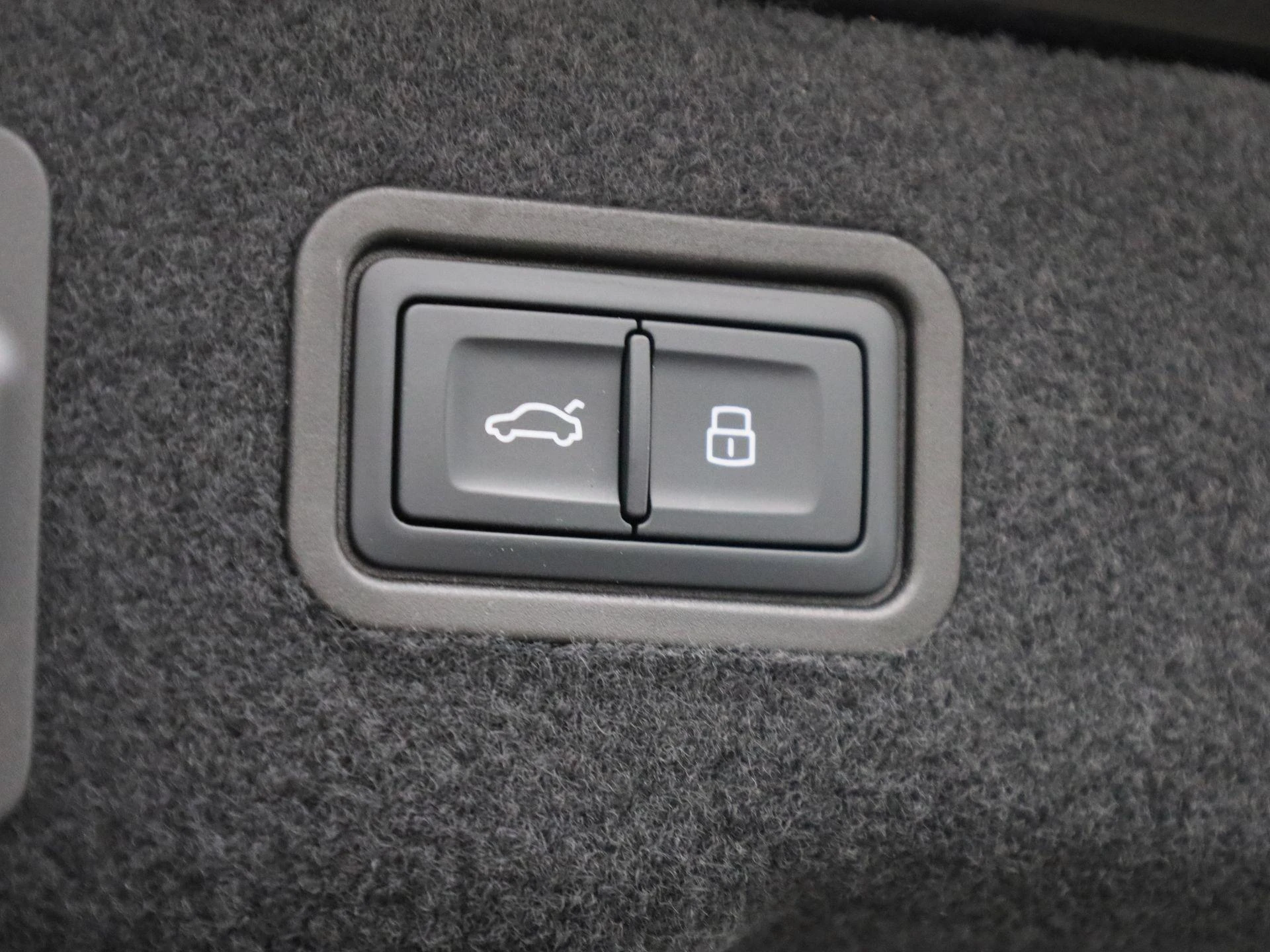 Audi-A8-image-14