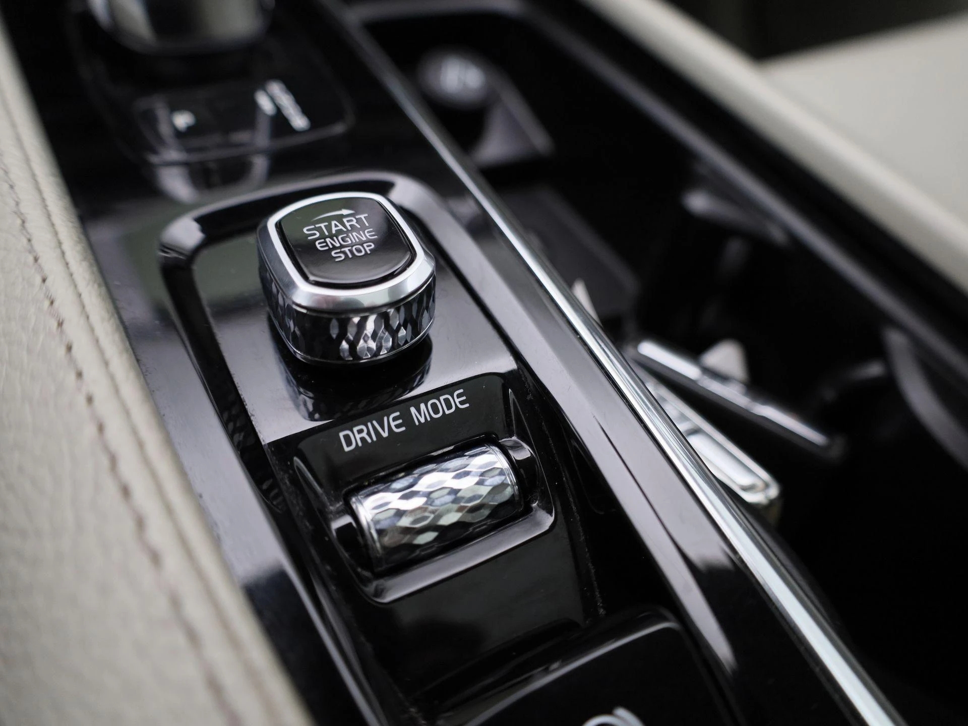 Volvo-XC90-image-24
