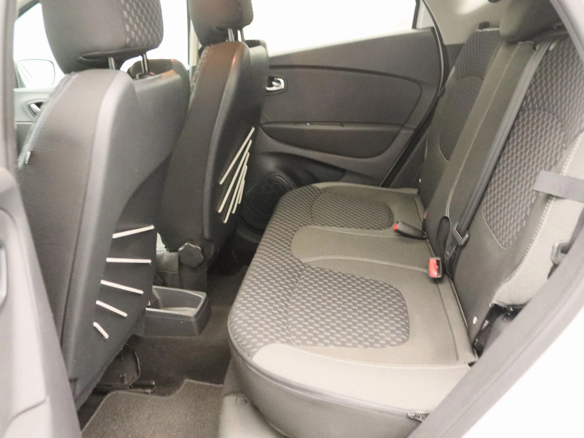 Renault-Captur-image-13