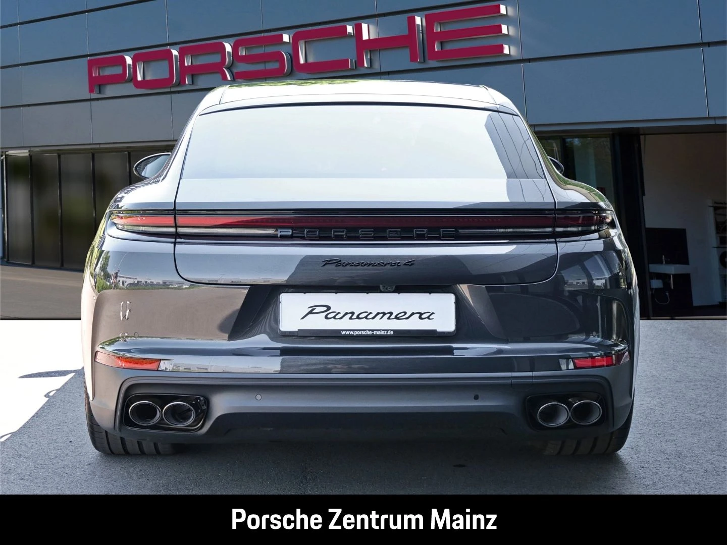 Porsche-Panamera-image-8