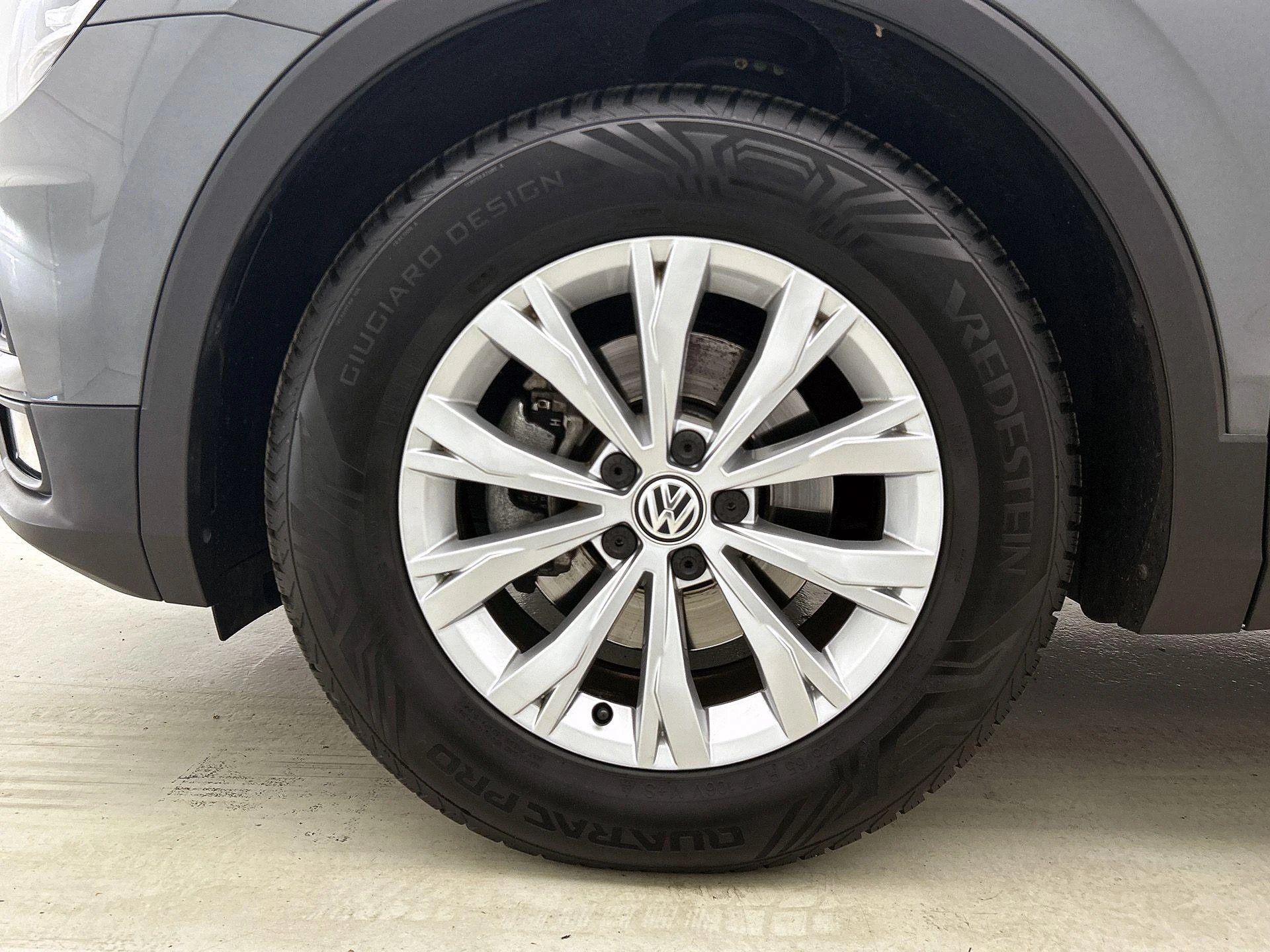 Volkswagen-Tiguan-image-35