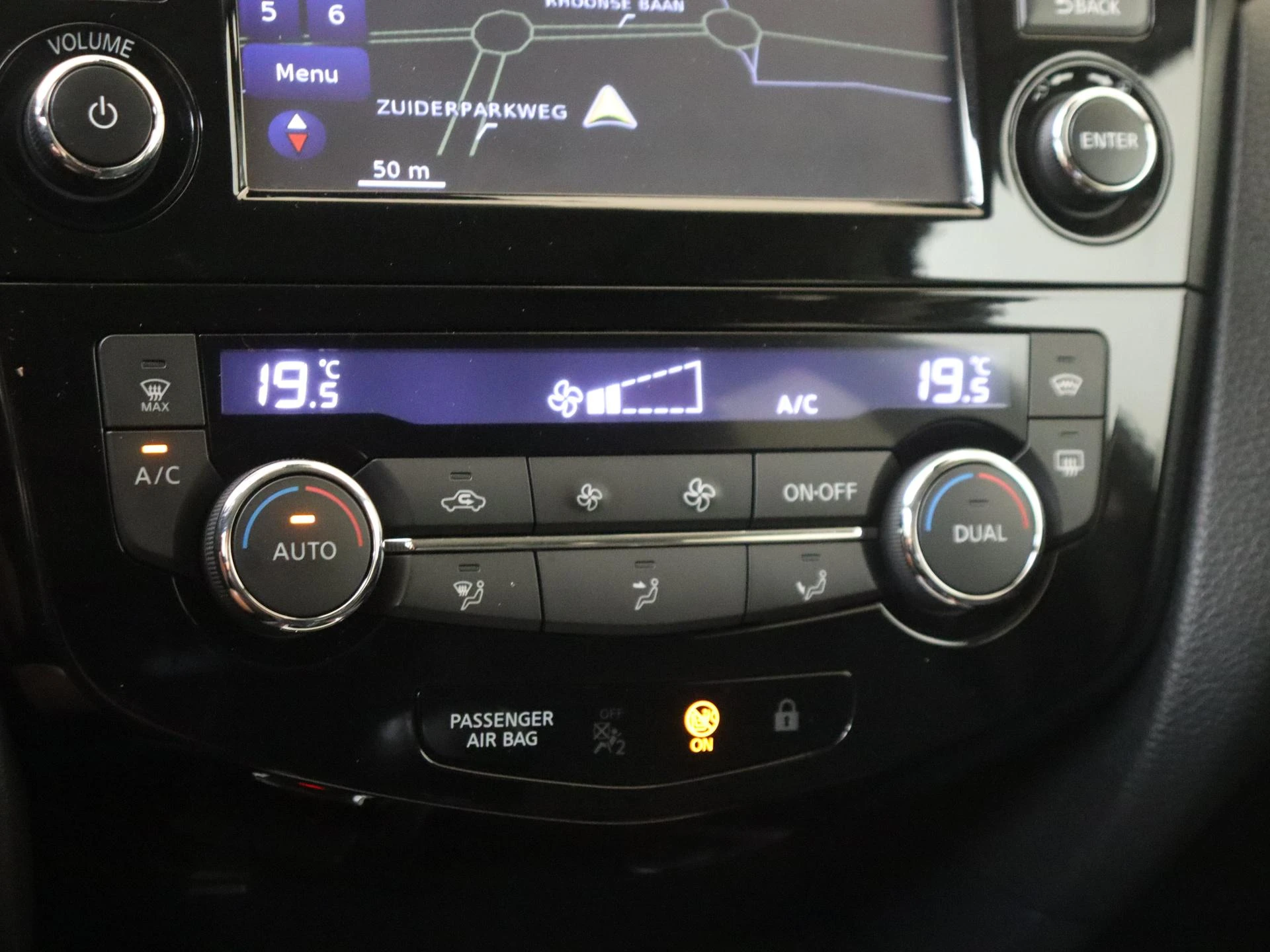 Nissan-QASHQAI-image-19