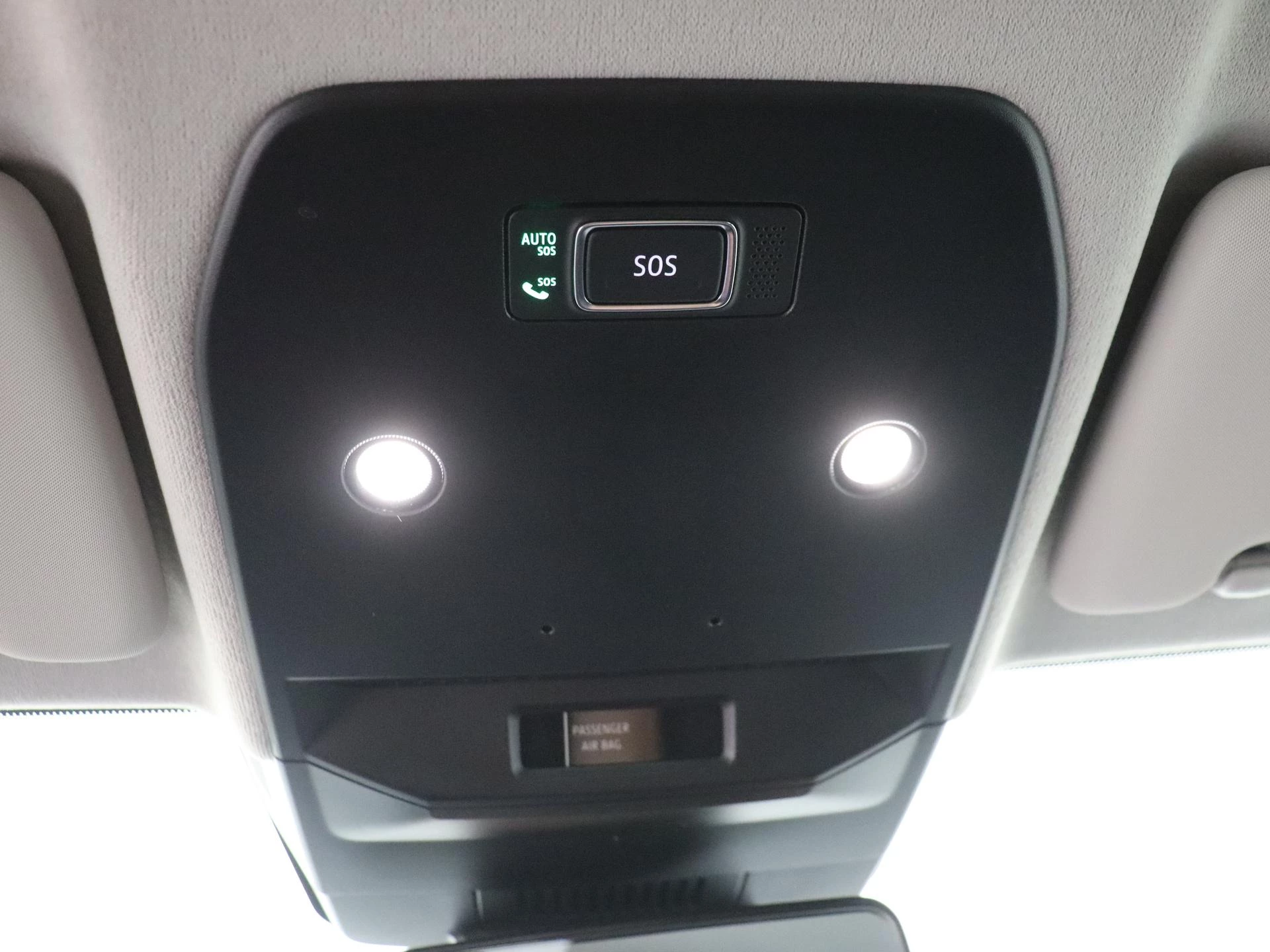 Renault-Megane E-Tech-image-19