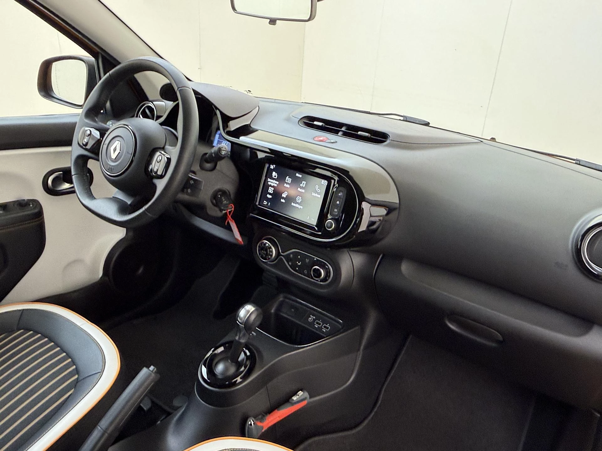 Renault-Twingo-image-11