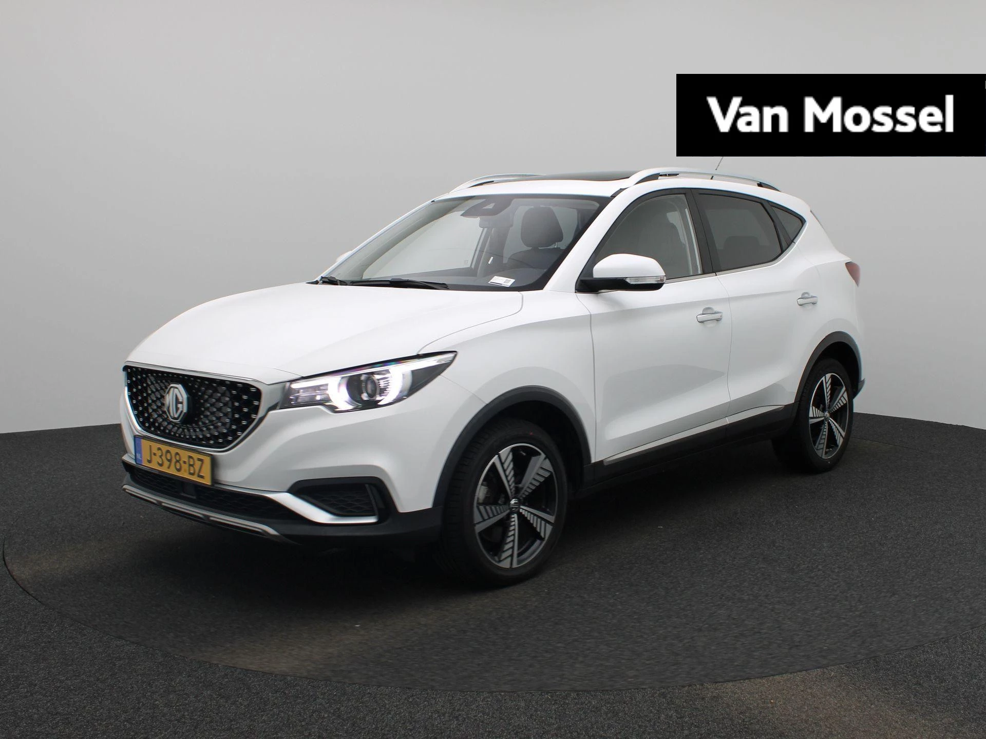MG-ZS EV-image-0