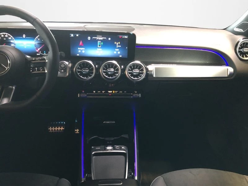 Mercedes-Benz GLB 220 d 4m AMG NIGHT AHK PANO 7-SITZE 360° AMG LineX247 GLB 220 d 4m AMG NIGHT AHK PANO 7-SITZE 360° AMG Line