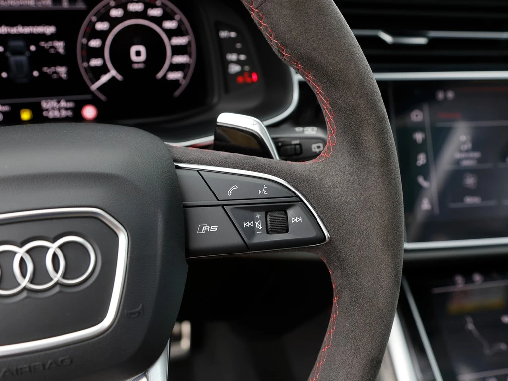 Audi-RSQ8-image-19