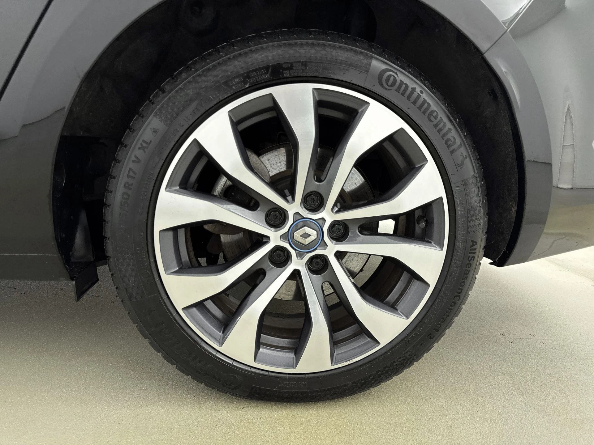 Renault-Megane E-Tech-image-27