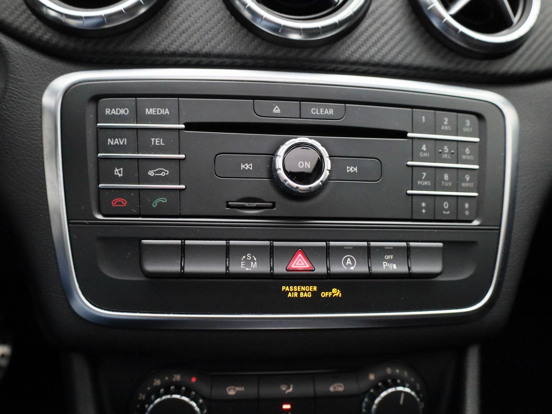 Mercedes-Benz-CLA-image-19