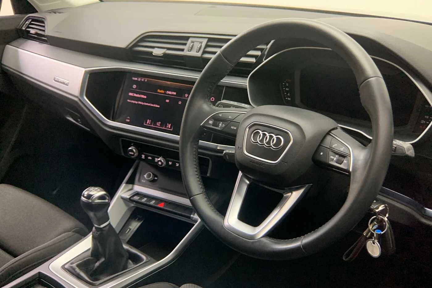 Audi-Q3-image-5
