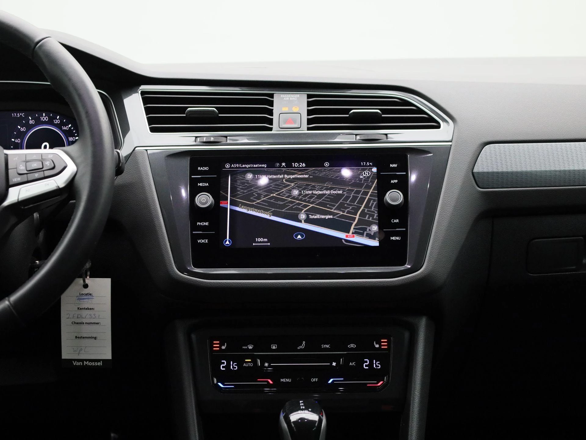 Volkswagen-Tiguan-image-8