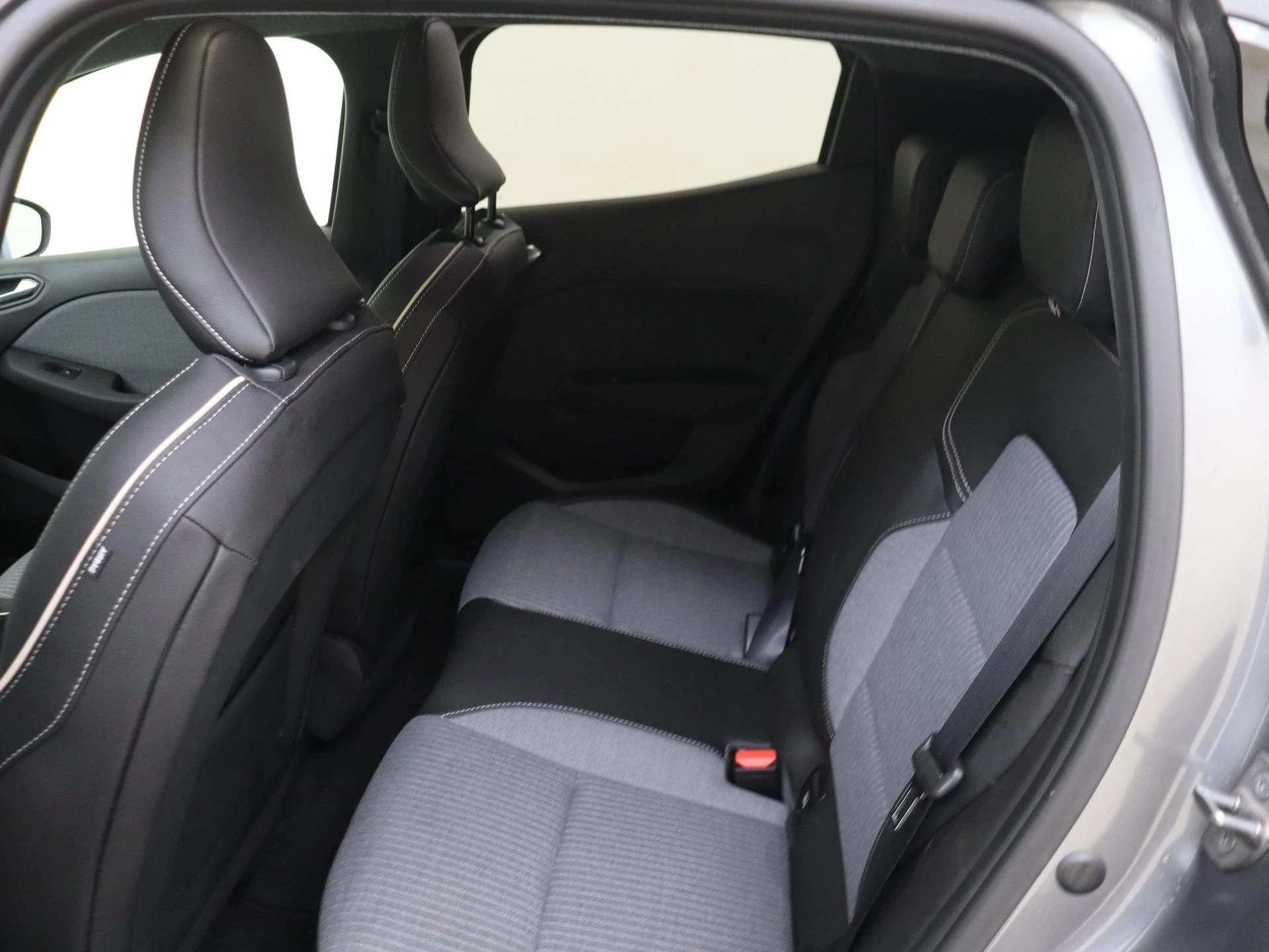 Renault-Clio-image-12