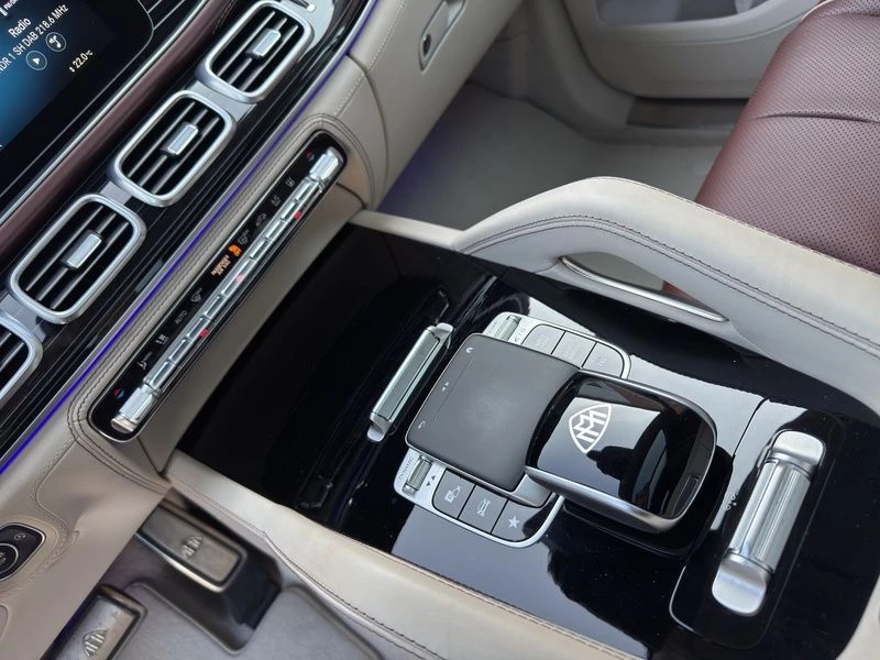 Mercedes-Benz-GLS-image-21