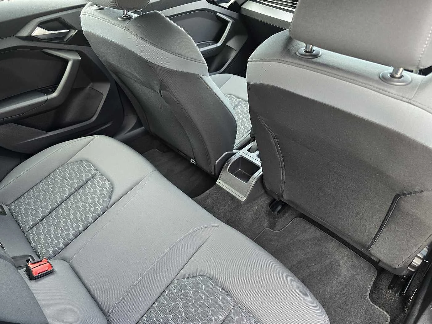 Audi-A1 Sportback-image-35