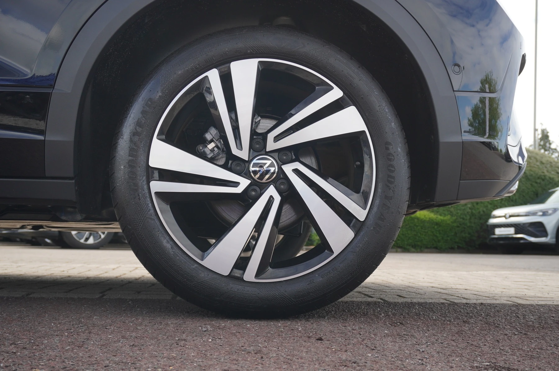 Volkswagen-T-Roc-image-25