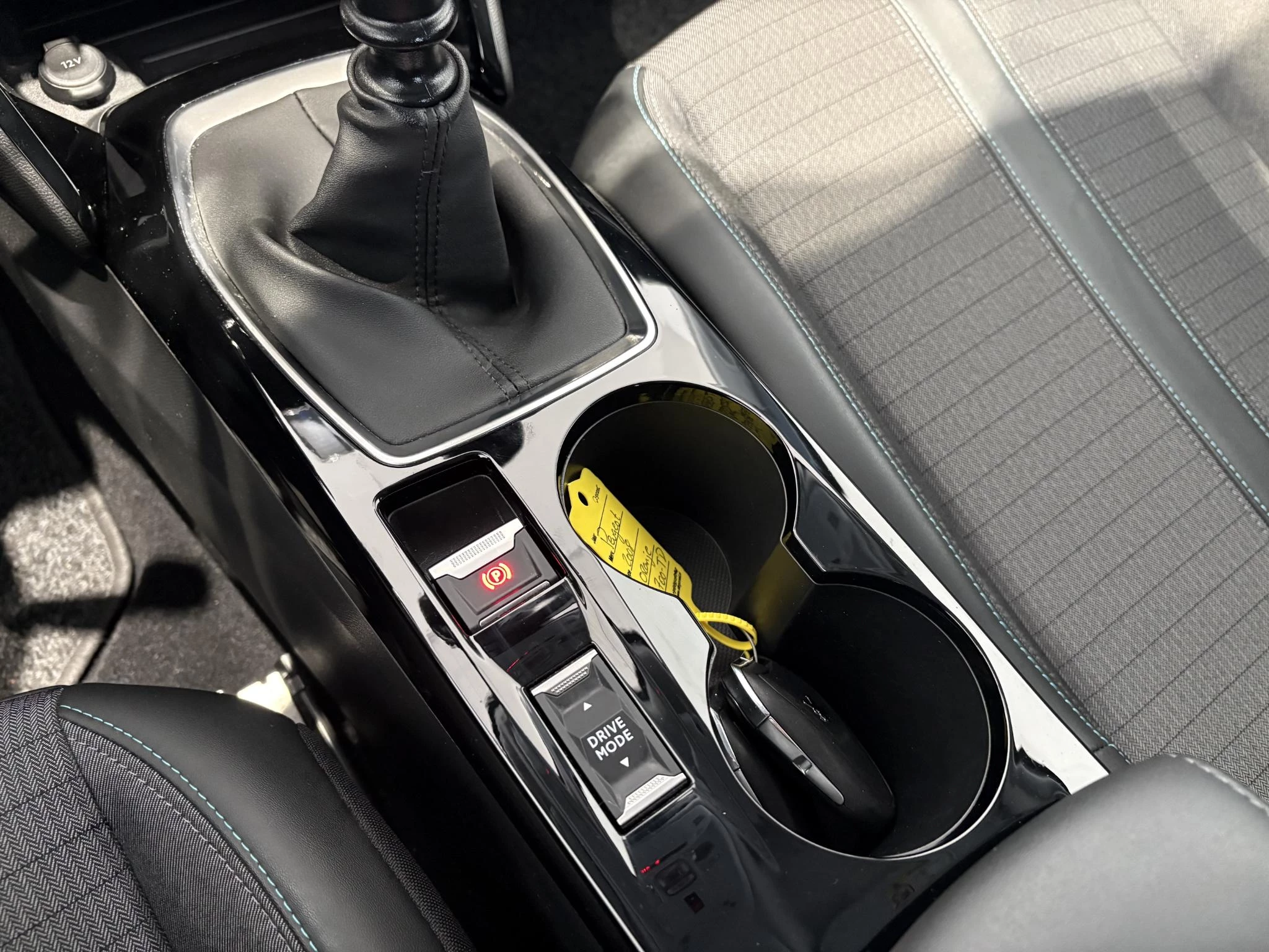 Peugeot-2008-image-19