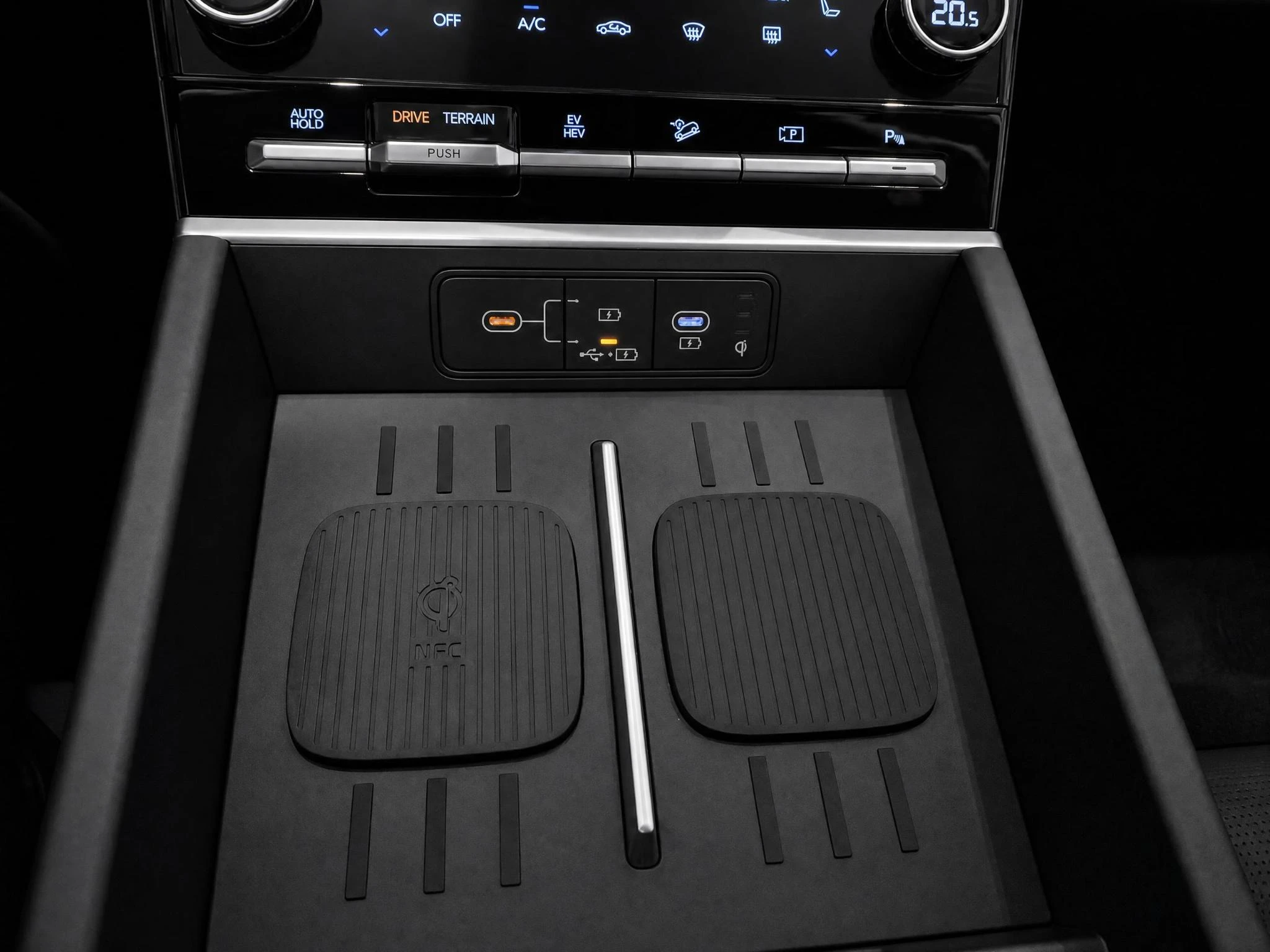 Hyundai-Santa Fe-image-18