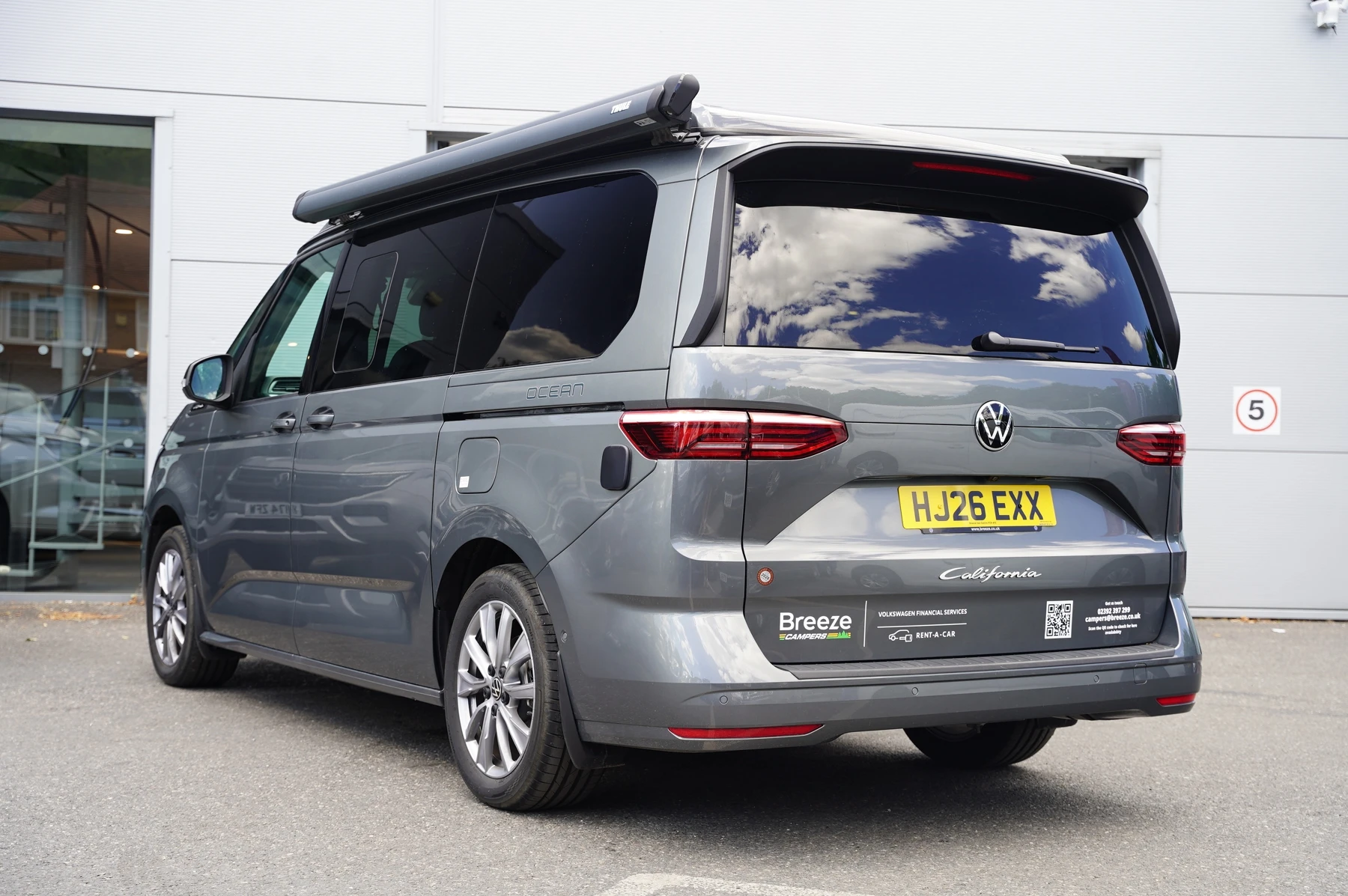 Volkswagen-California-image-2