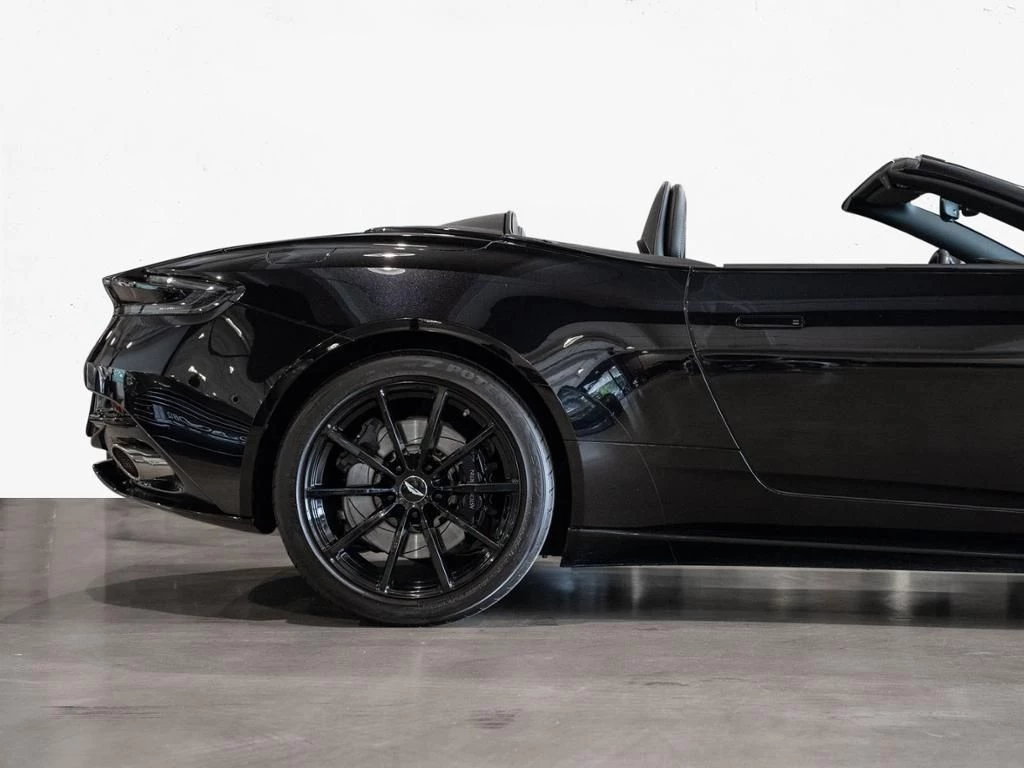 Aston Martin V8 Volante DB11 Aston Martin Hamburg