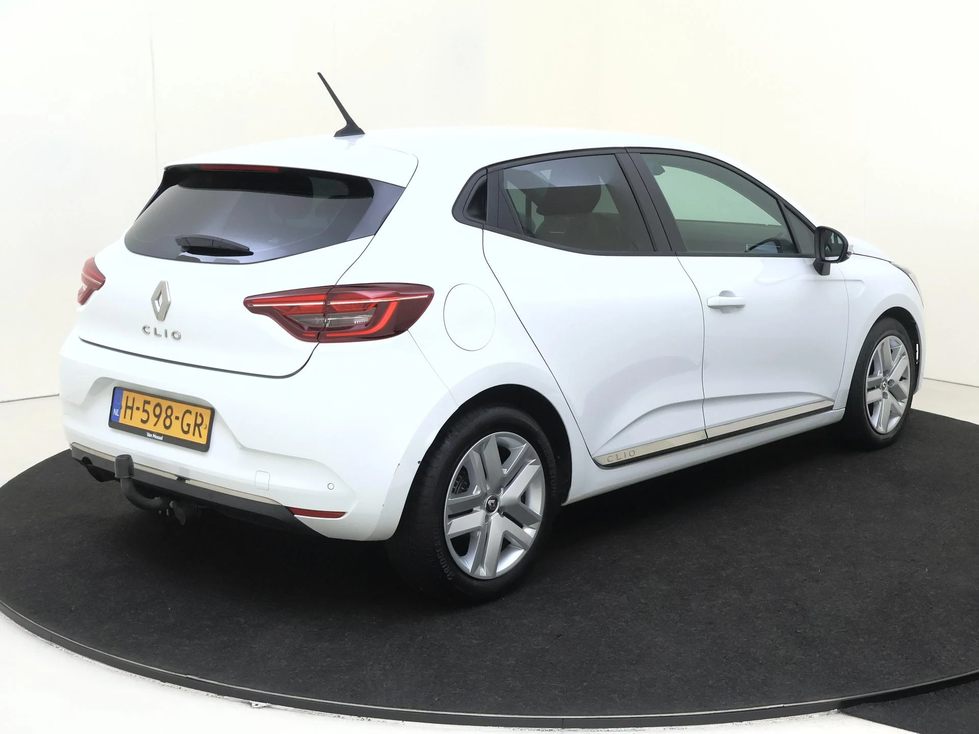 Renault-Clio-image-7