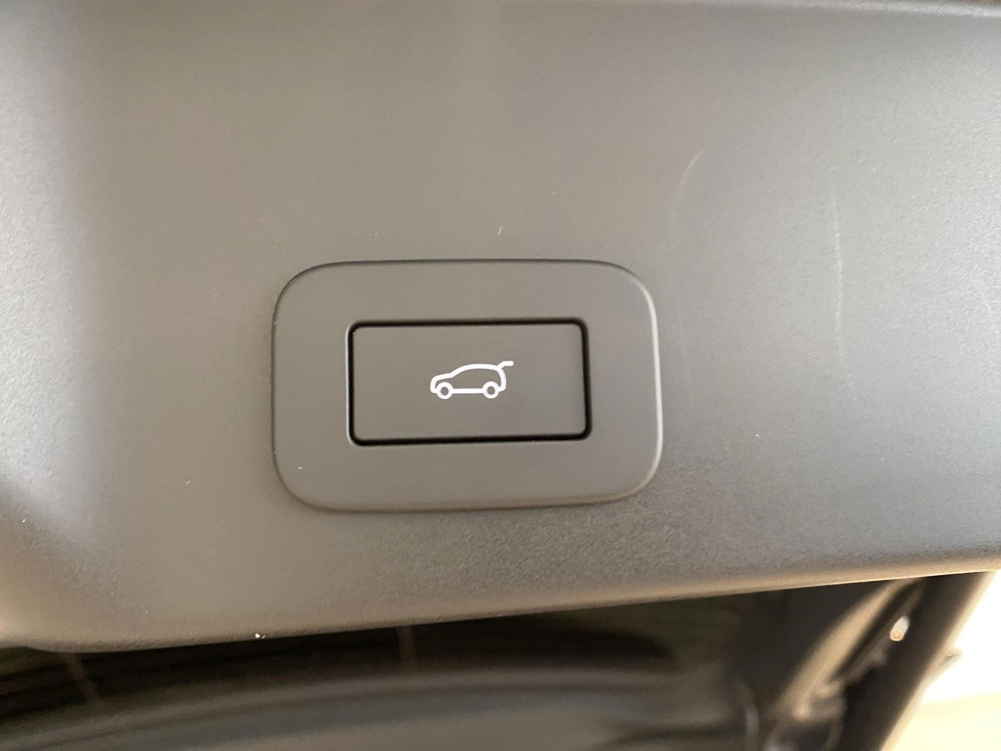 Land Rover-Range Rover Evoque-image-9