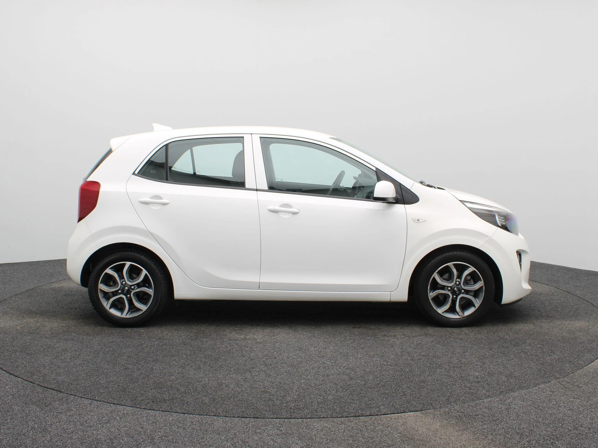 Kia-Picanto-image-5