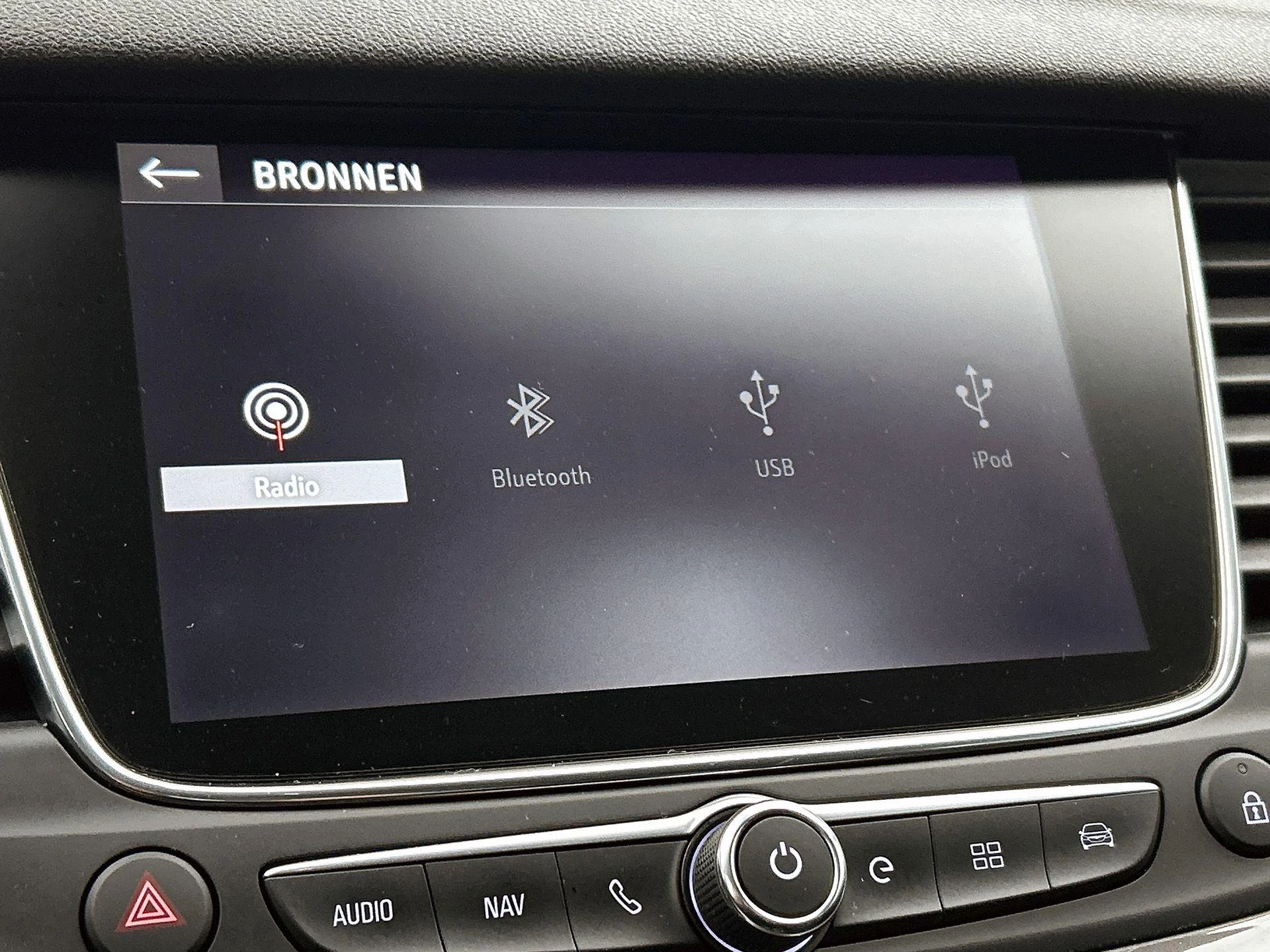 Opel-Grandland X-image-5