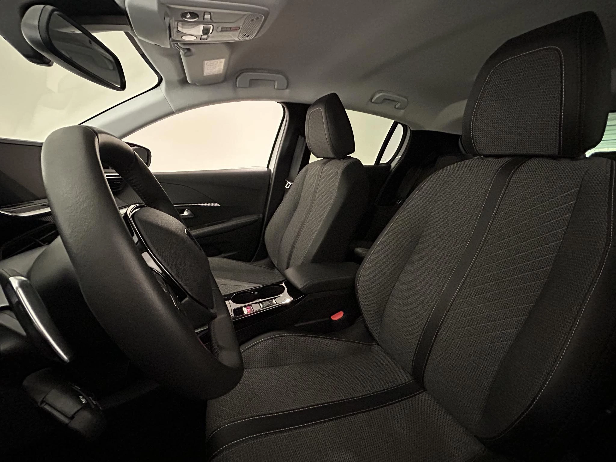 Peugeot 208 1.2 Hybrid 110 e-DCS6 Allure