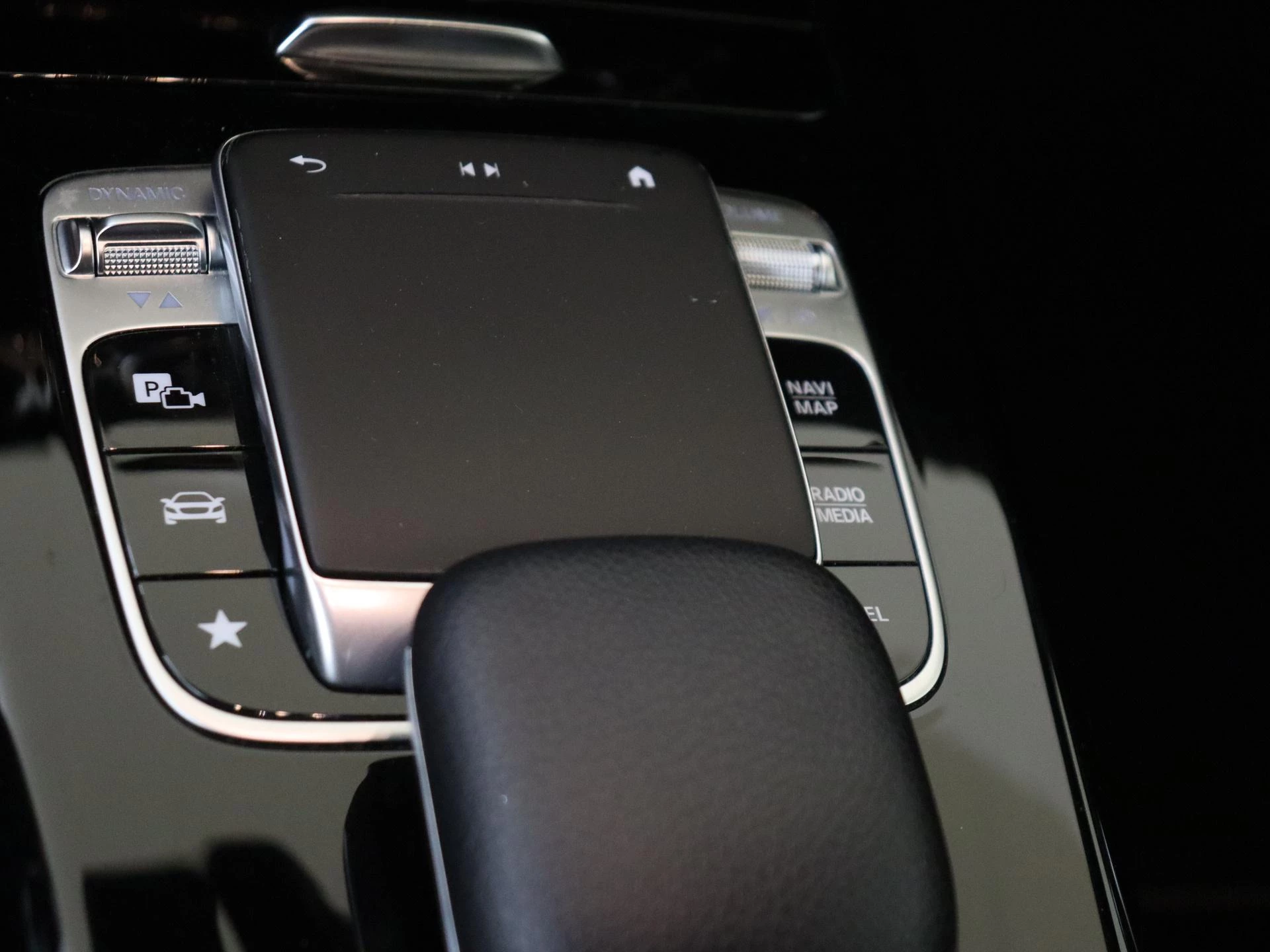 Mercedes-Benz A-Klasse 180 Business Solution AMG