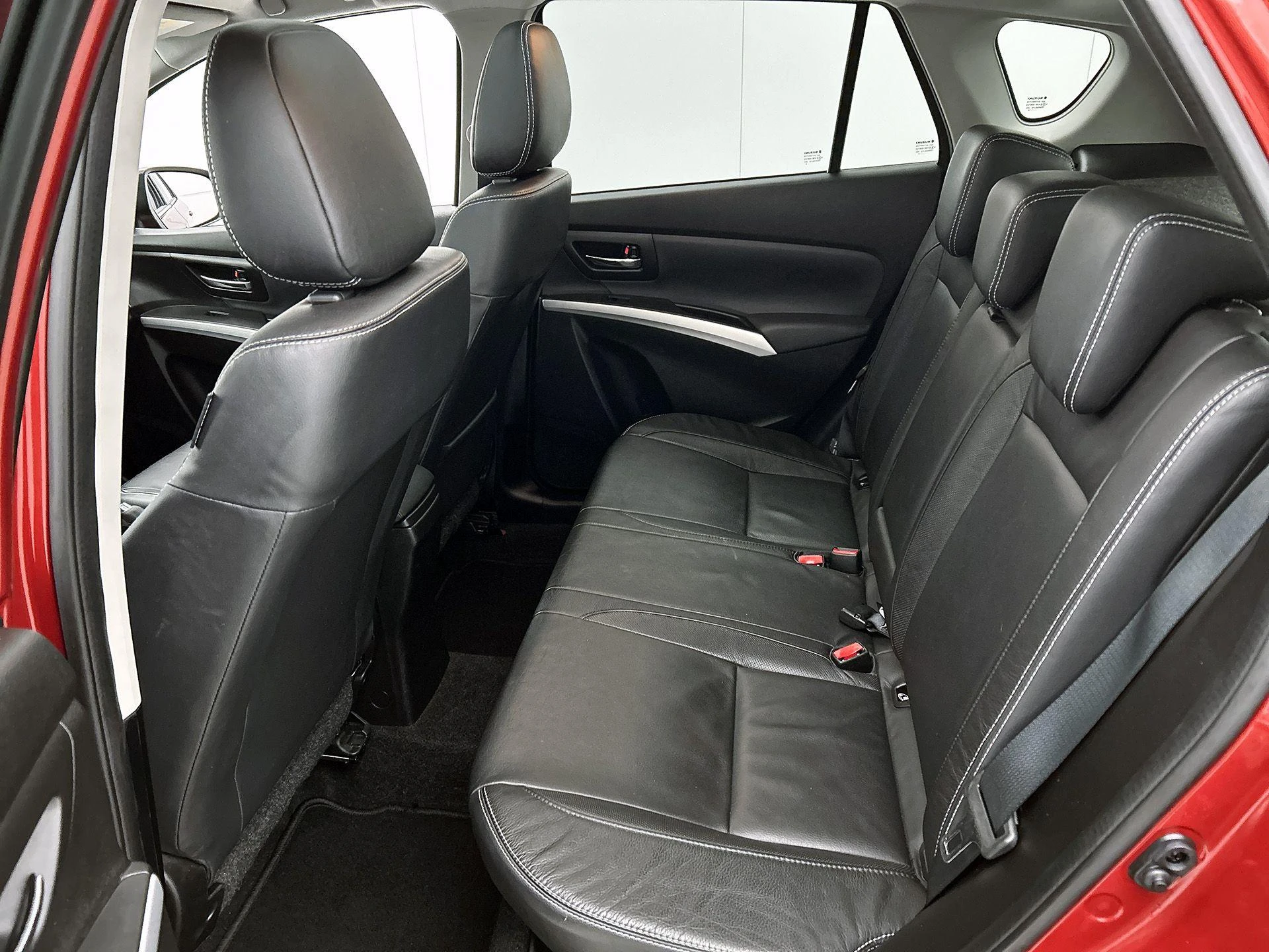 Suzuki-S-Cross-image-25