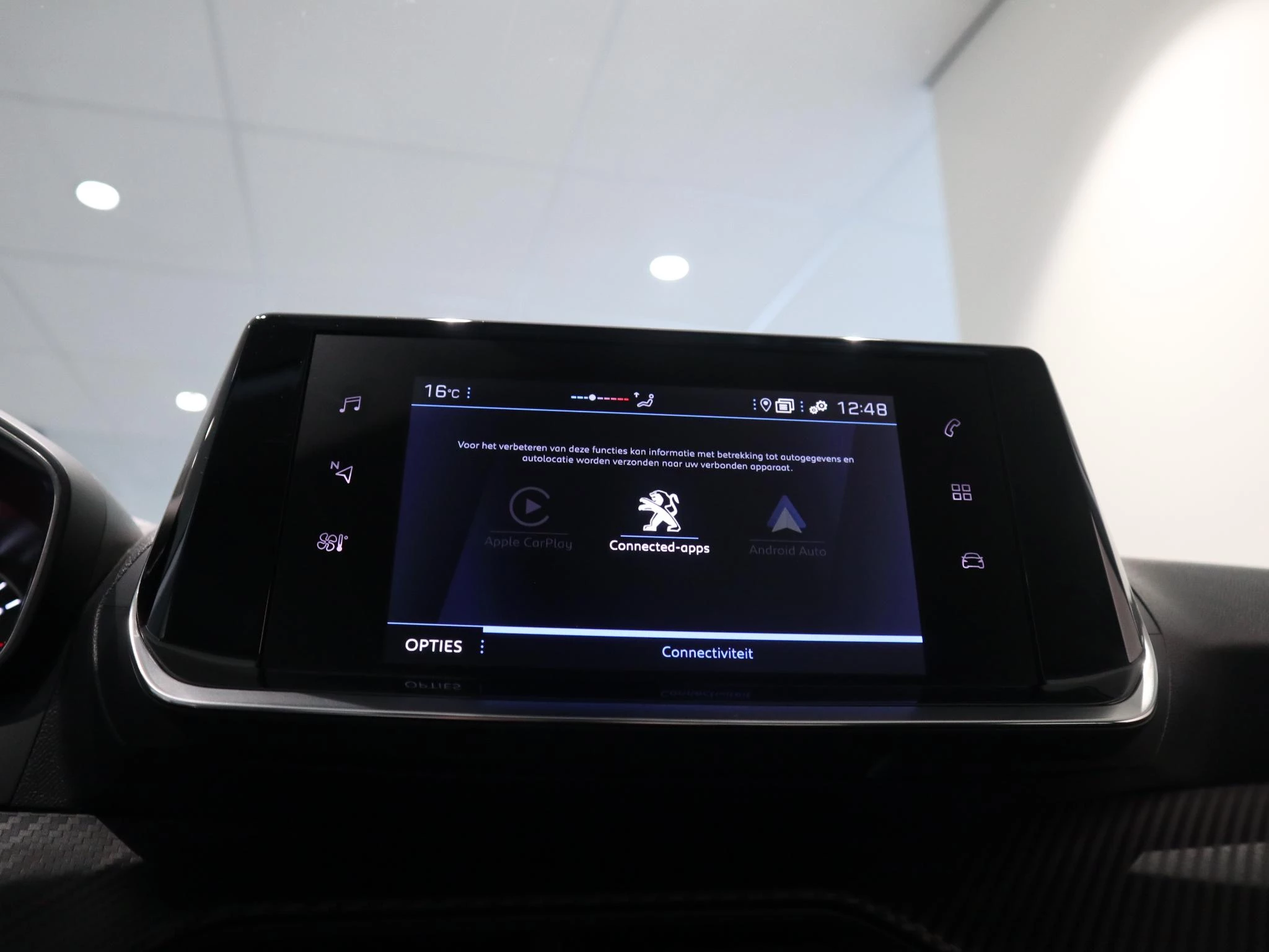 Peugeot-208-image-17