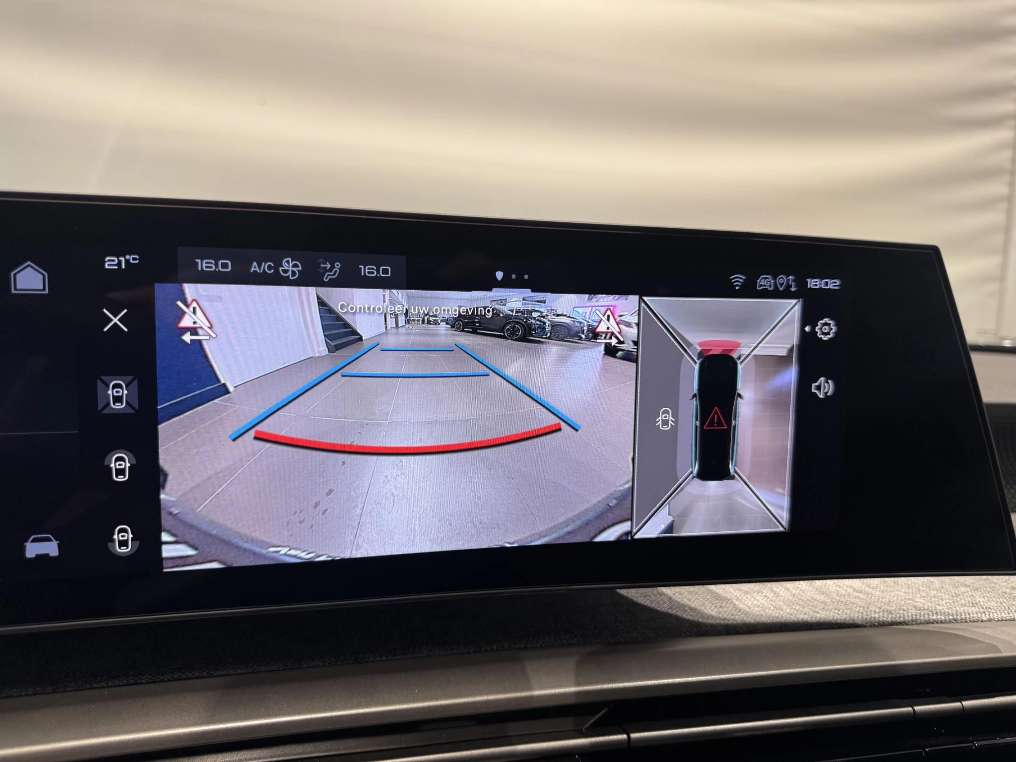 Peugeot-5008-image-25