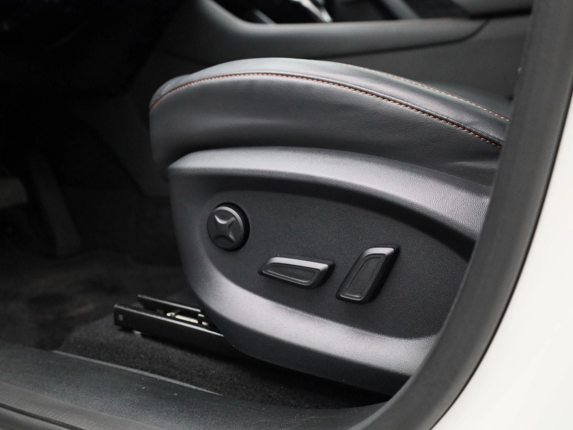 MG HS 1.5 Luxury PHEV