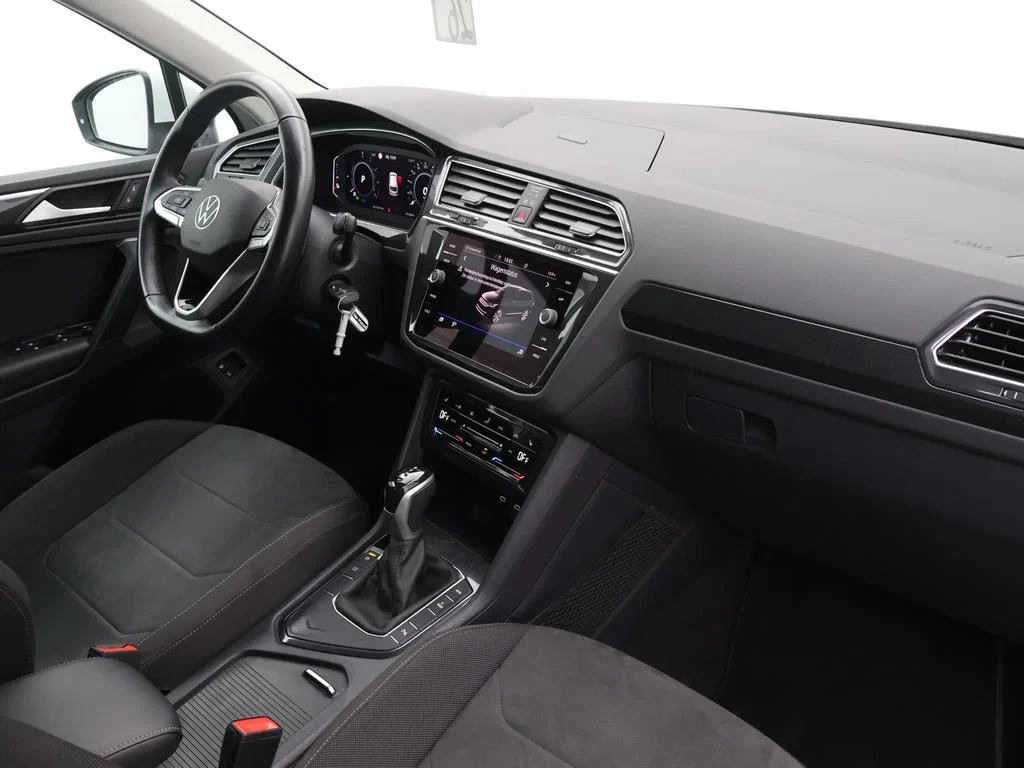 Volkswagen-Tiguan-image-2