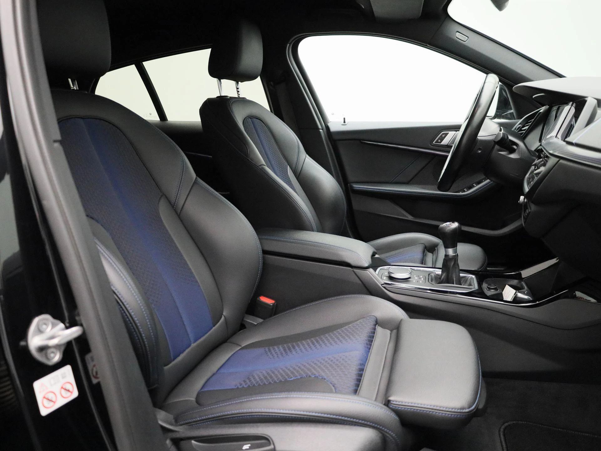 BMW-1 Reeks-image-32