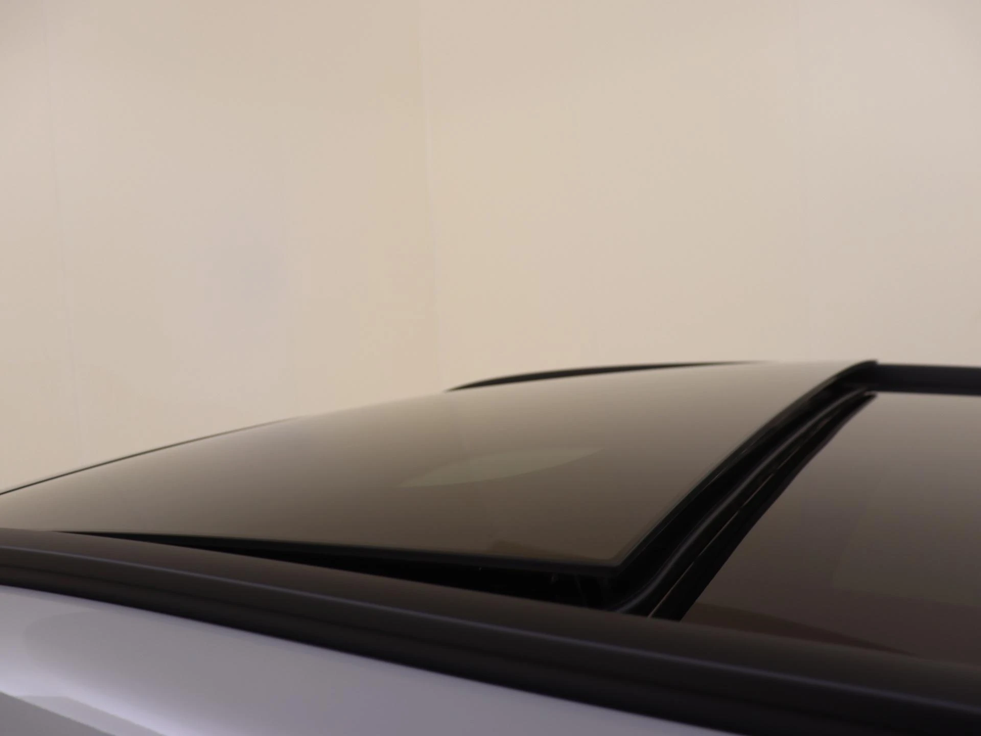 Mercedes-Benz-GLA-image-31