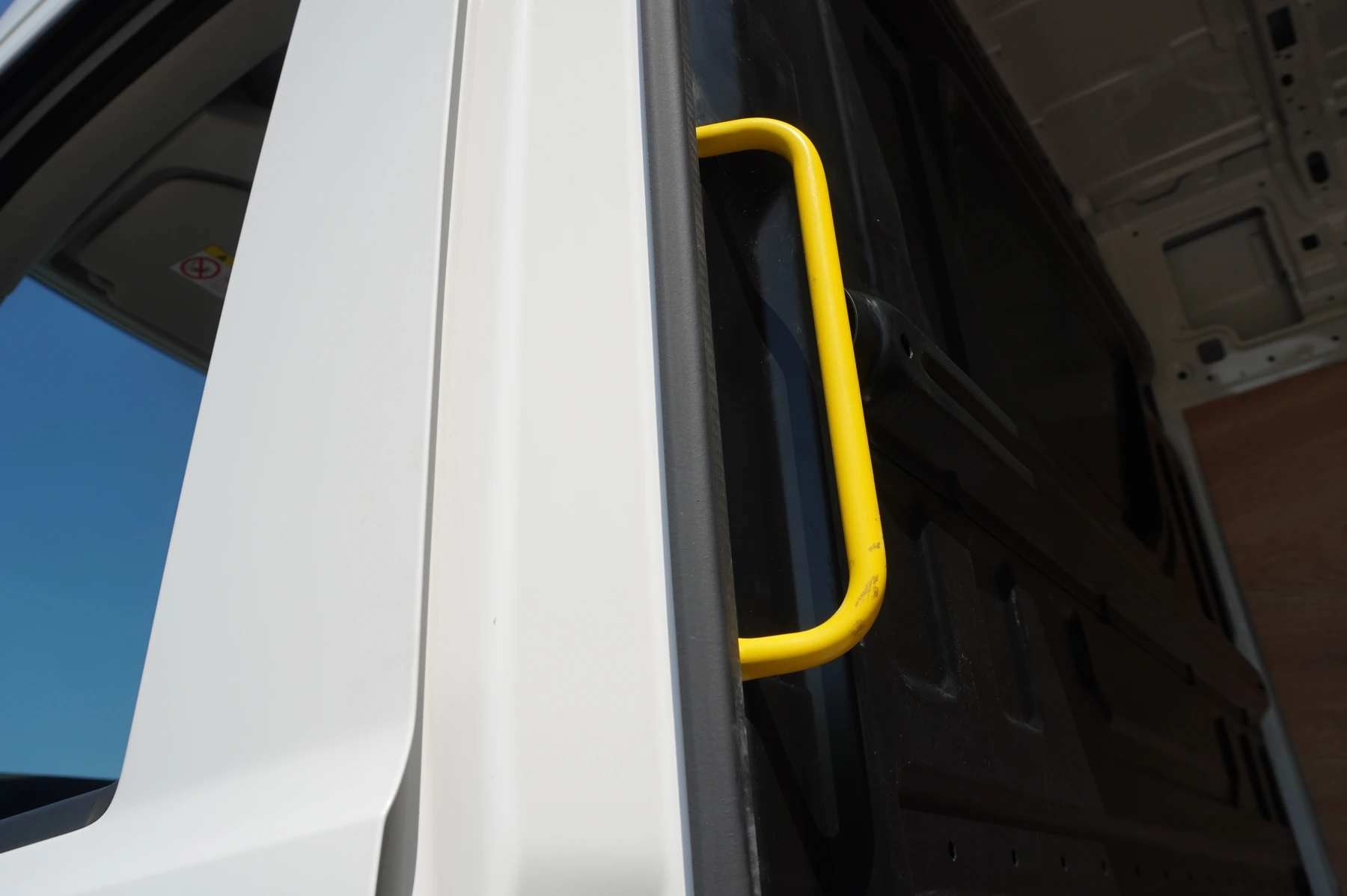 Volkswagen-Crafter-image-22