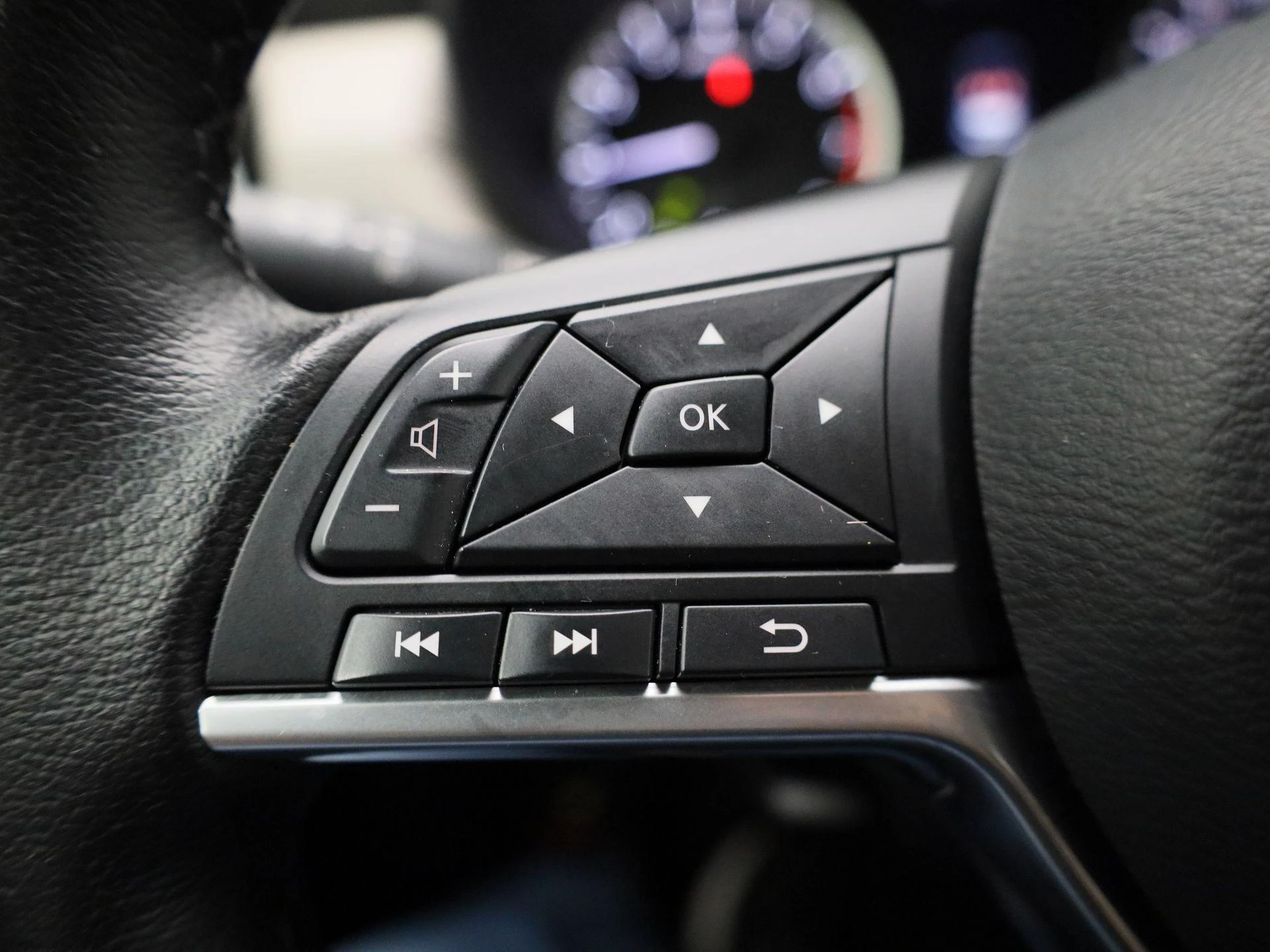 Nissan-Micra-image-16