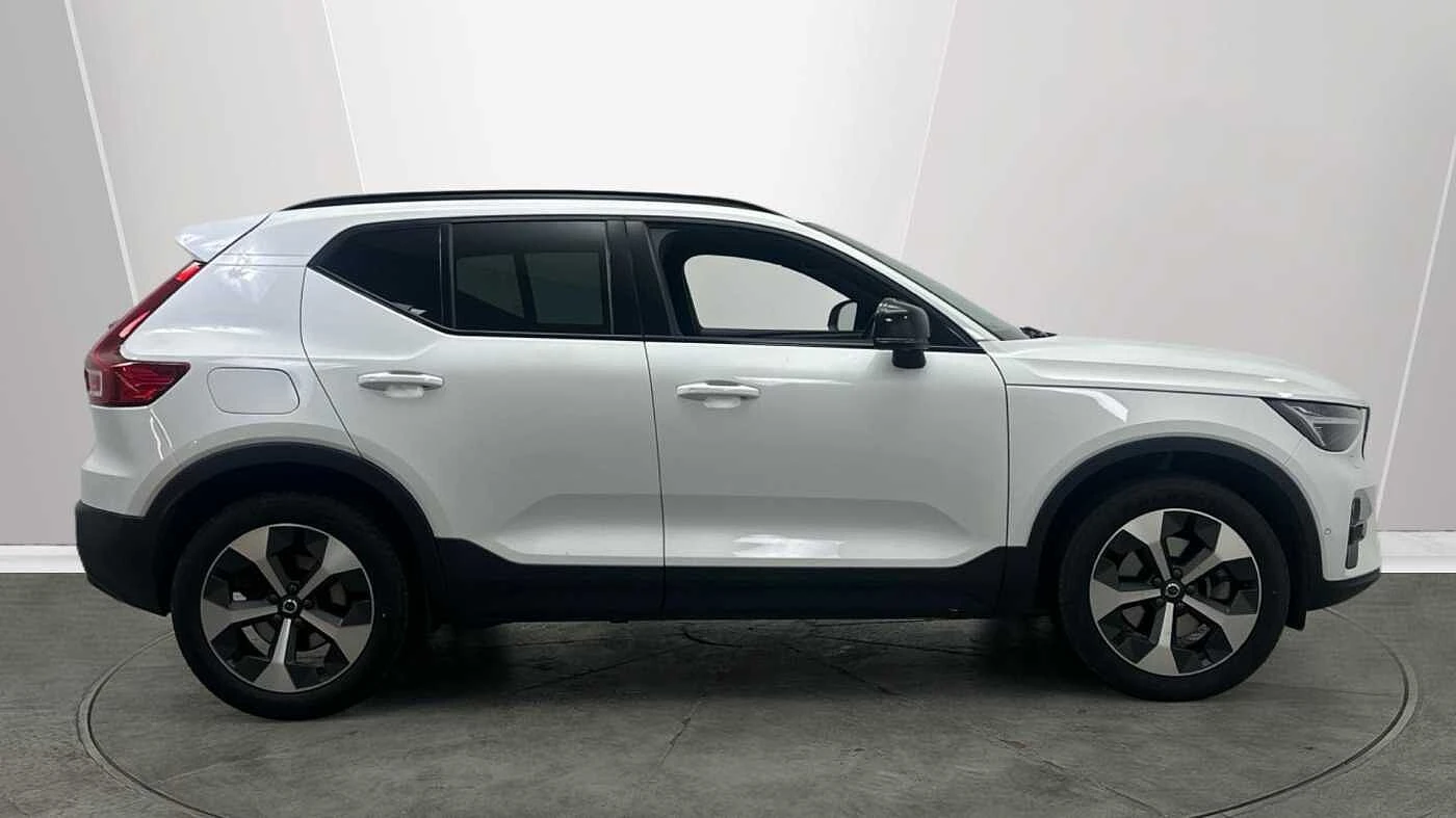 Volvo-XC40-image-2