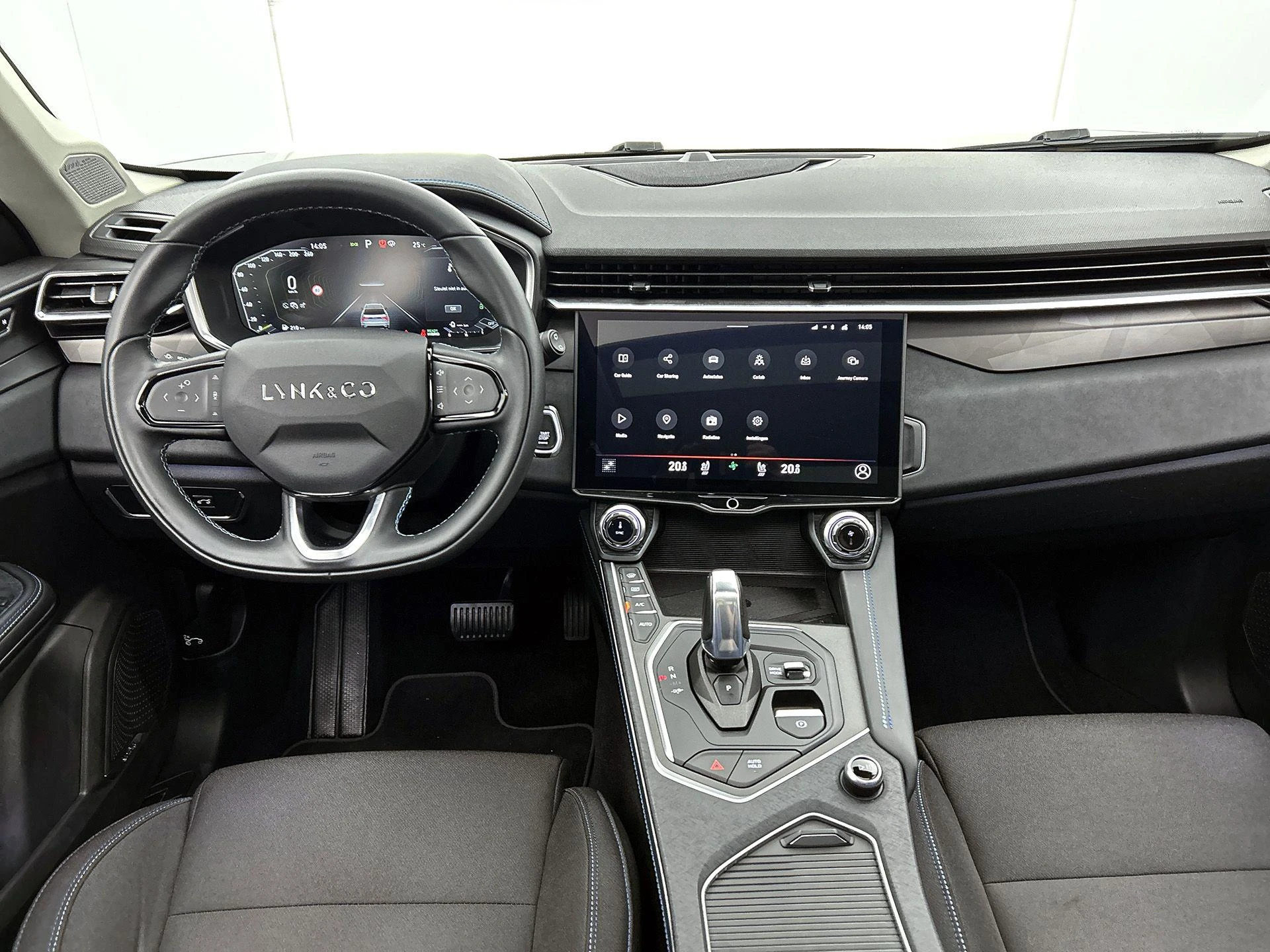 Lynk & Co-01-image-26