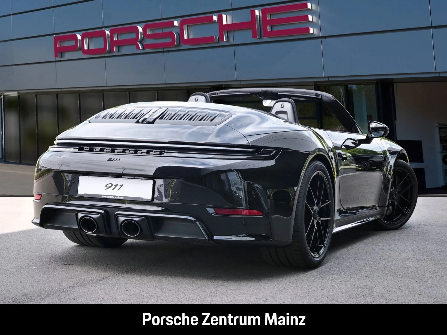 Porsche-911-image-2