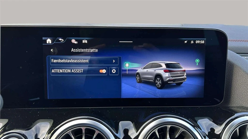 Mercedes-Benz-EQA-image-20