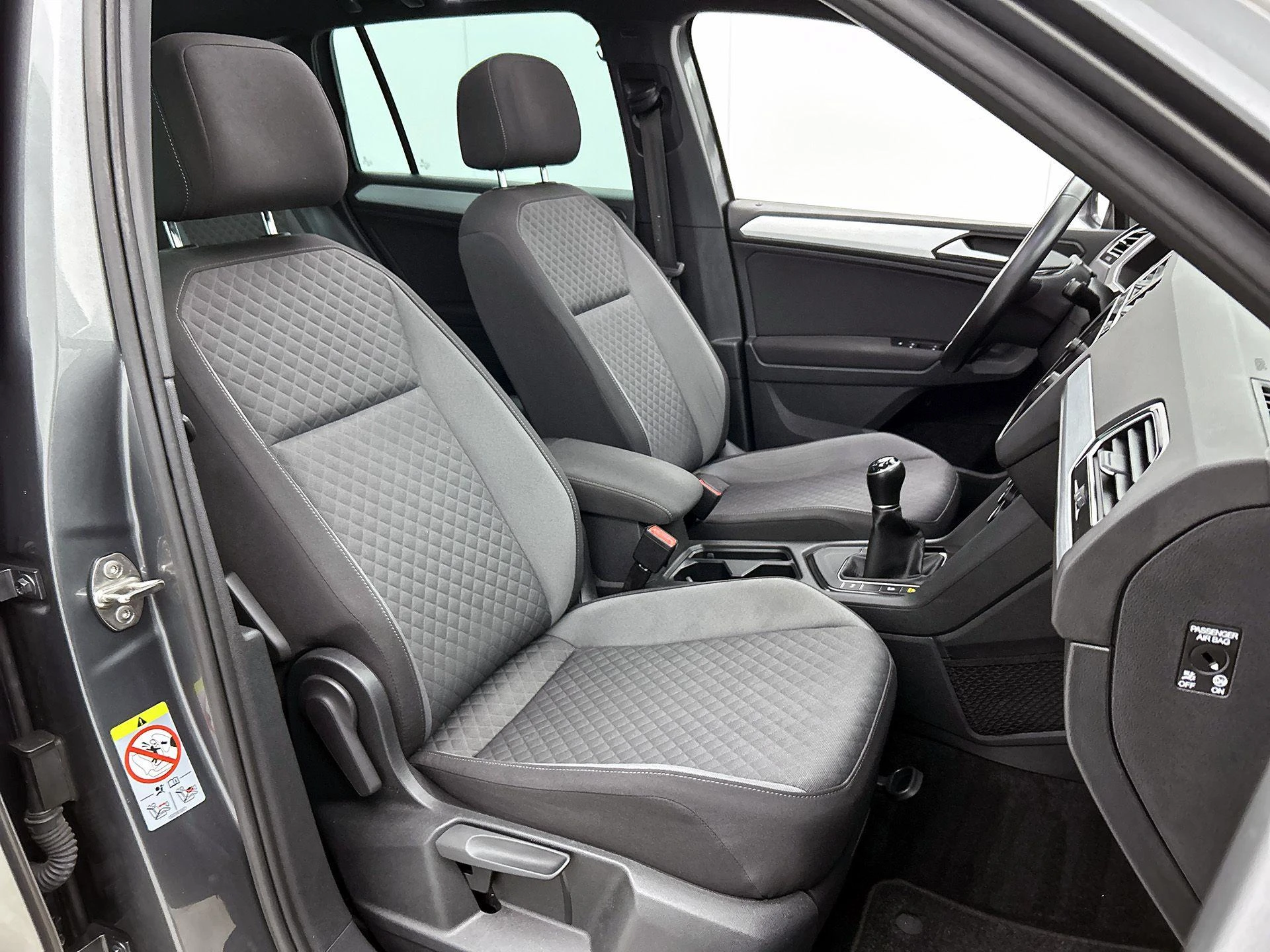 Volkswagen-Tiguan-image-38