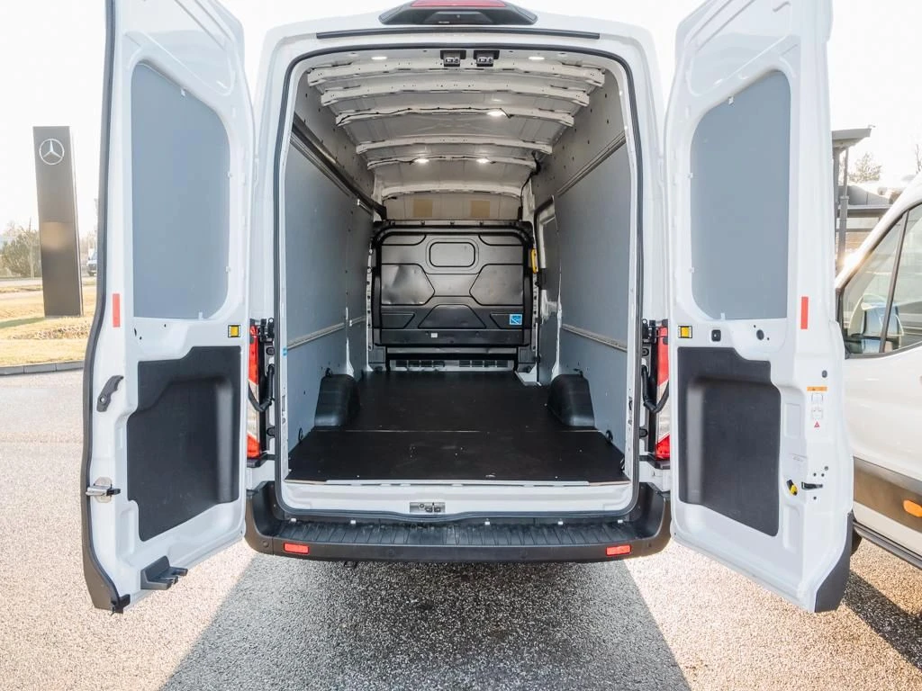Ford-Transit-image-12
